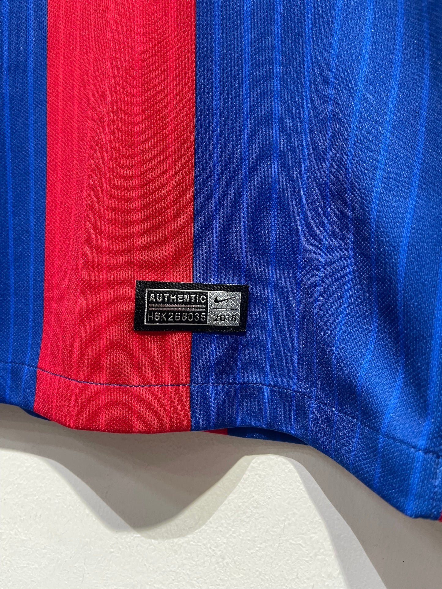FC Barcelona 2016-17 Home Kit. #10 Messi (M)