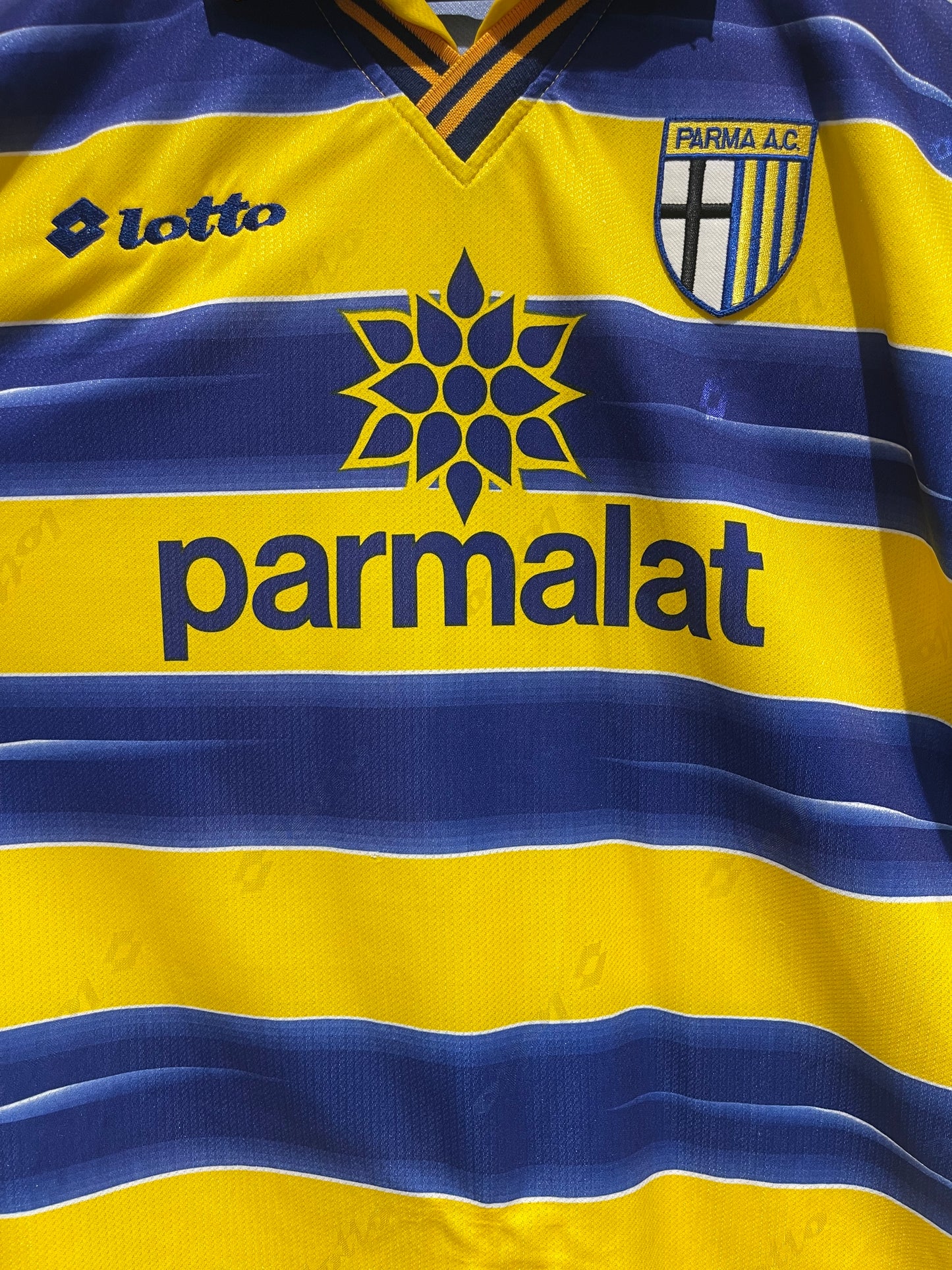 1998-1999 Parma AC Home Shirt - Buffon #1 - Lotto - Parmalat Sponsor (L)