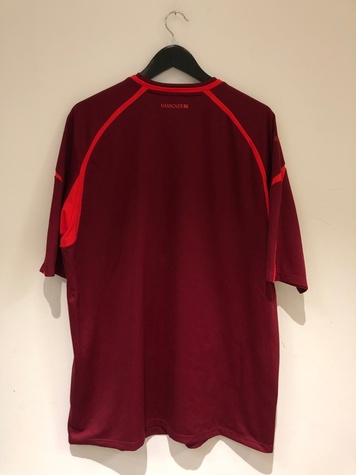 Hannover 96 2013-14 Home Kit. (3XL)