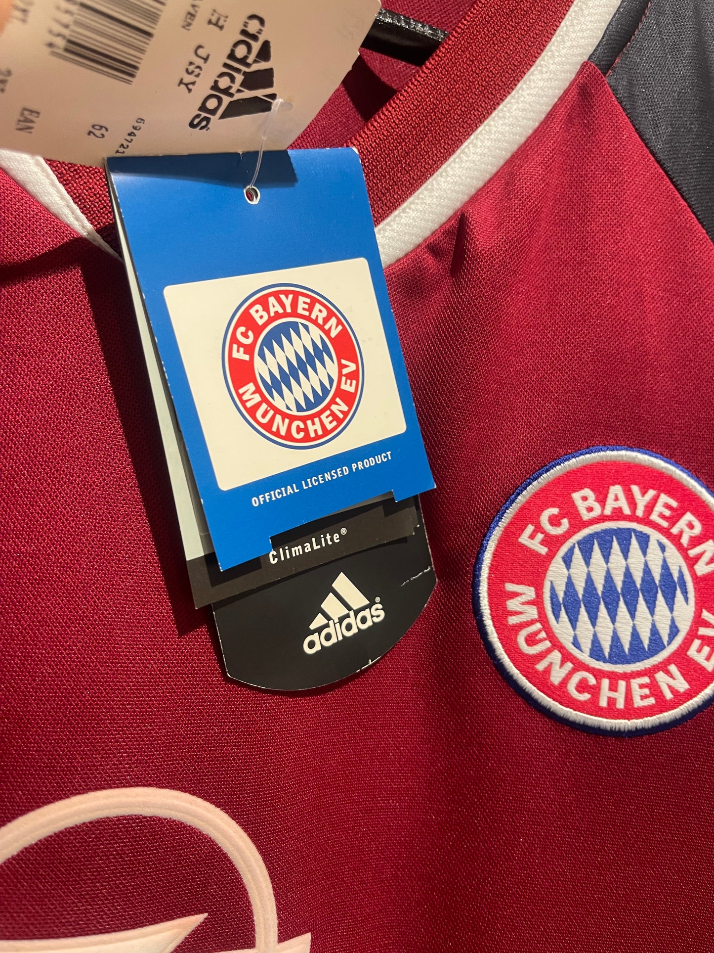 Bayern München 2001-02 Home Kit. (2XL)