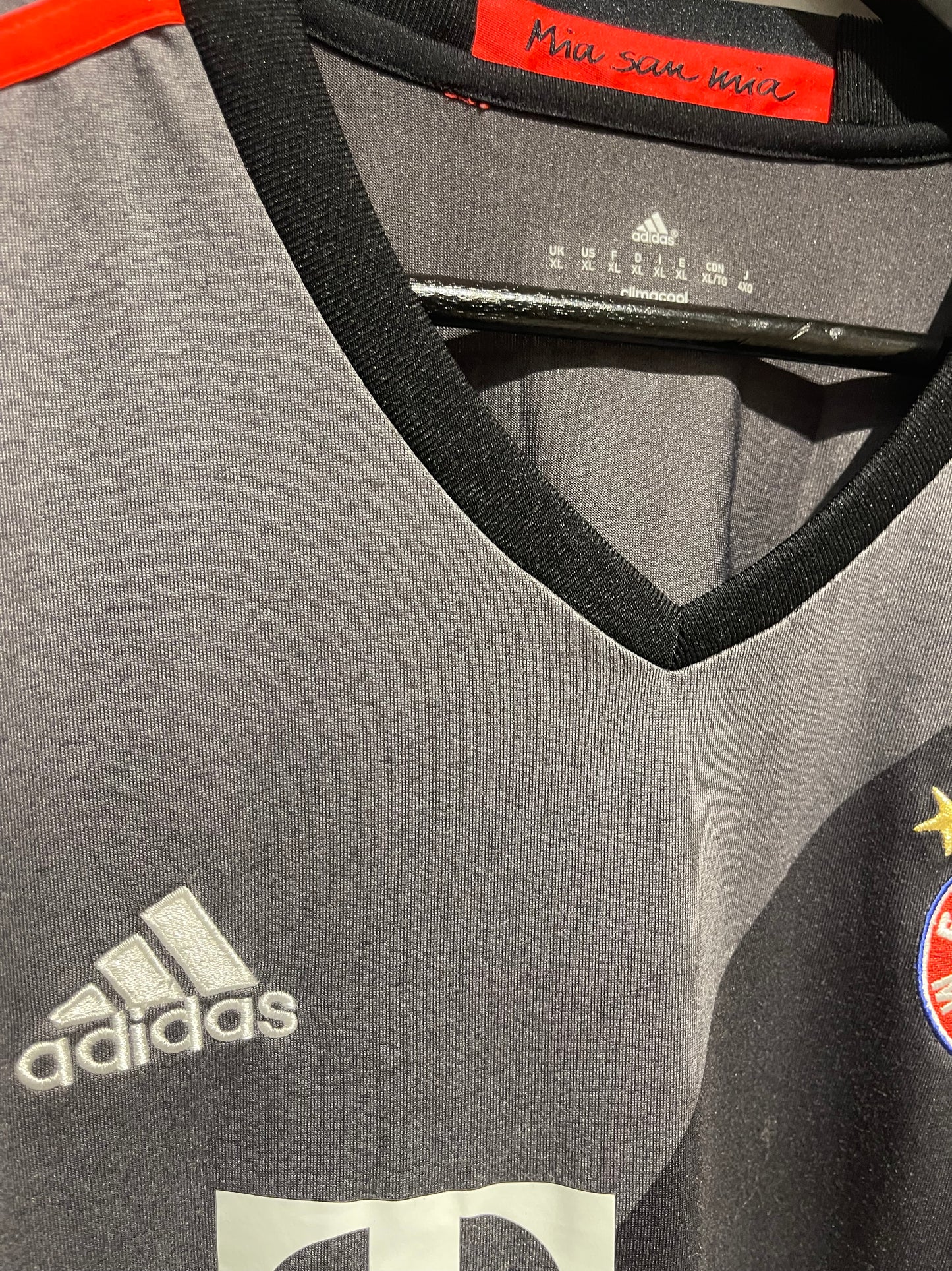 FC Bayern München 2016-17 Away Kit. #35 Sanches (XL)