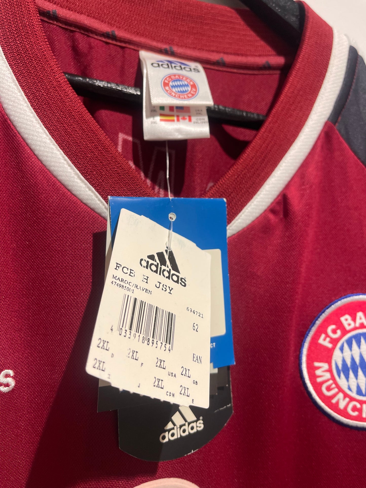 Bayern München 2001-02 Home Kit. (2XL)