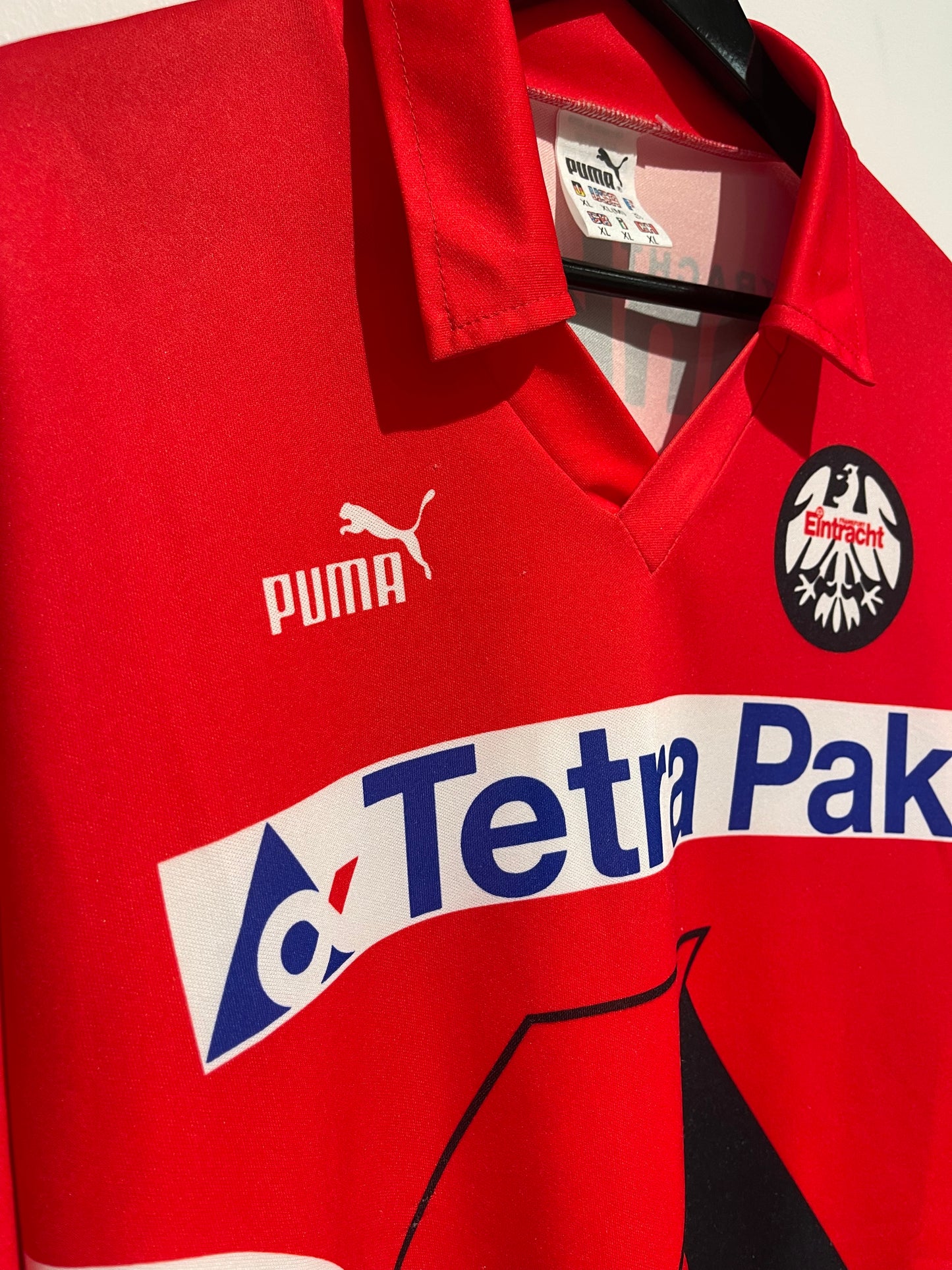 Eintracht Frankfurt 1993-95 Home Kit. (XL)