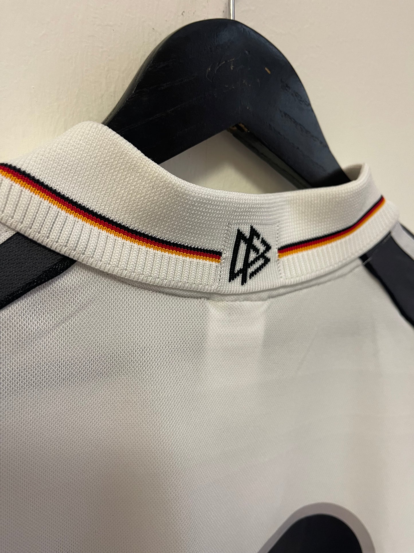 Deutschland 2000 Home Kit. #13 Ballack. (L)