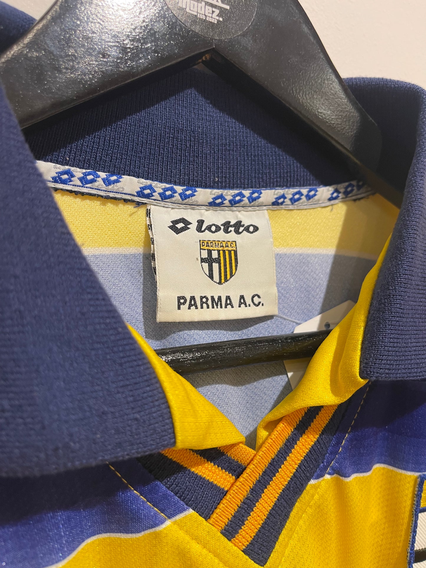 1998-1999 Parma AC Home Shirt - Buffon #1 - Lotto - Parmalat Sponsor (L)