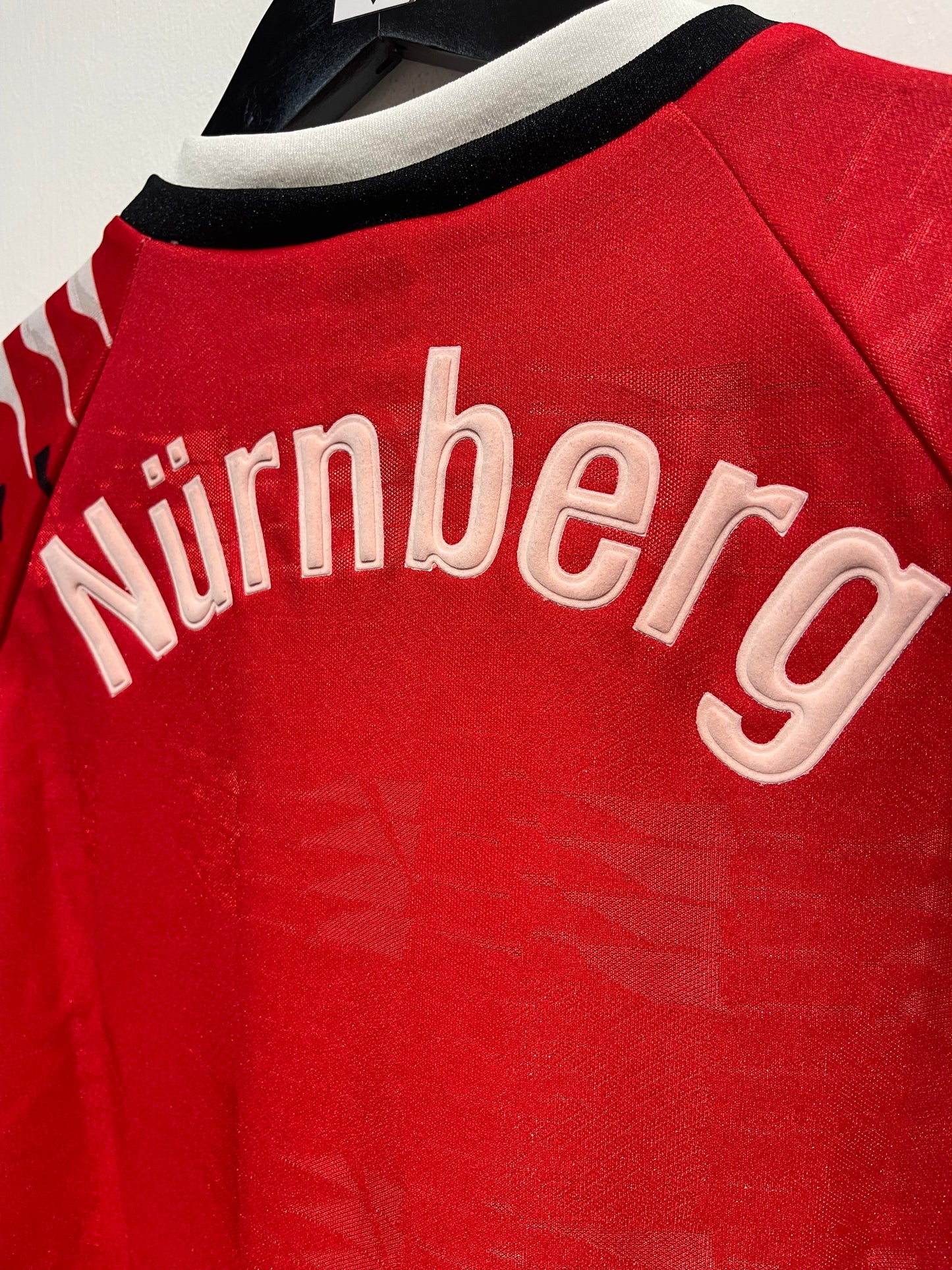 1. FC Nürnberg 1994-95 Home Kit. (L)