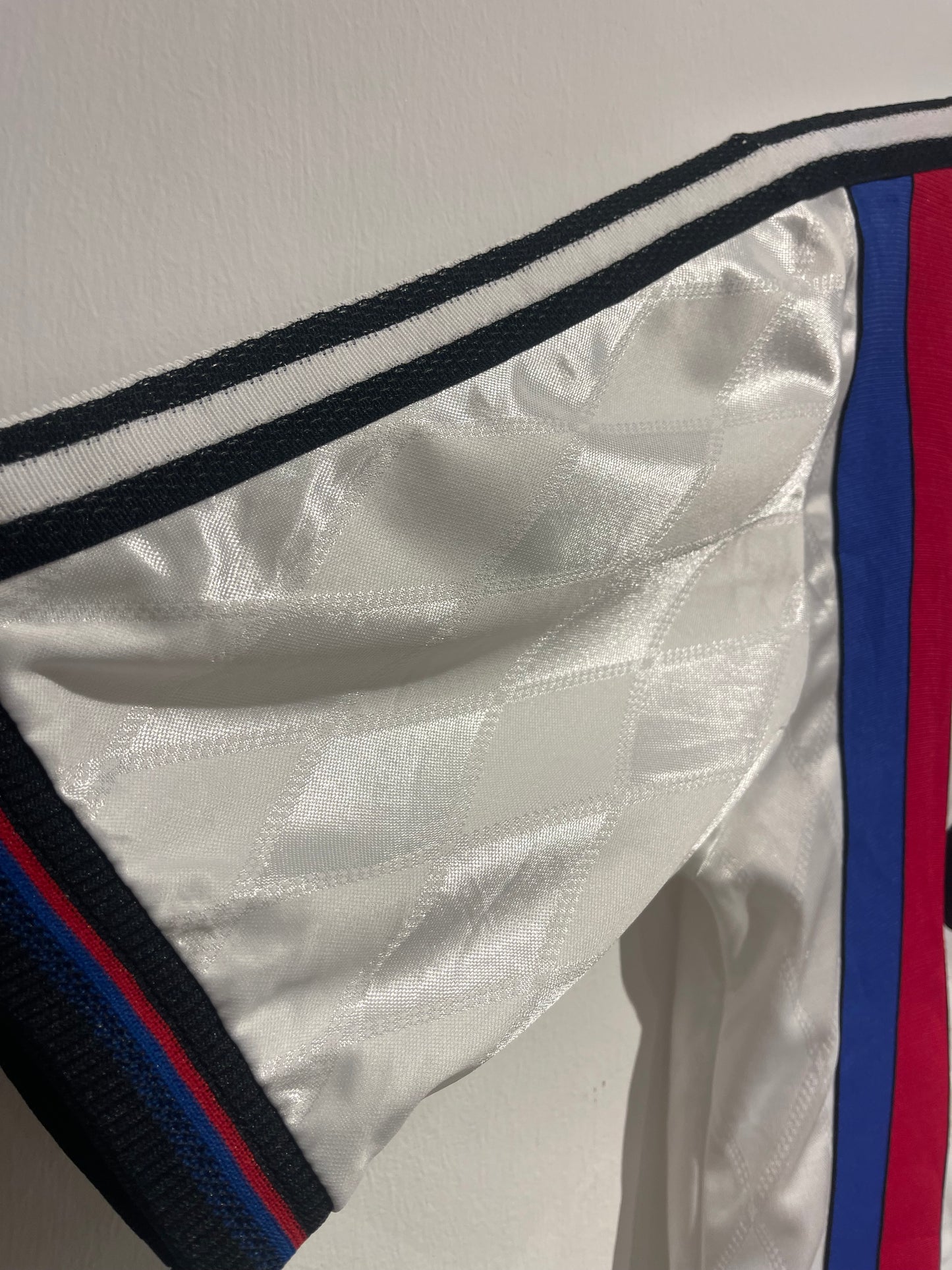 Bayern München 1996-98 Away Kit. (S)
