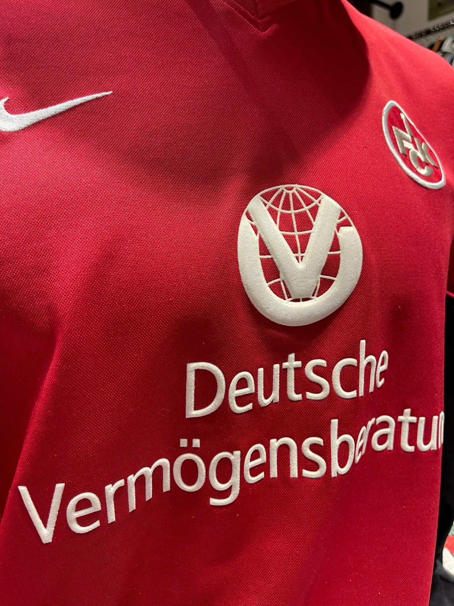 1. FC Kaiserslautern 2000/01 Home Kit. (Matchworn #11 O. Marschall) (XL).