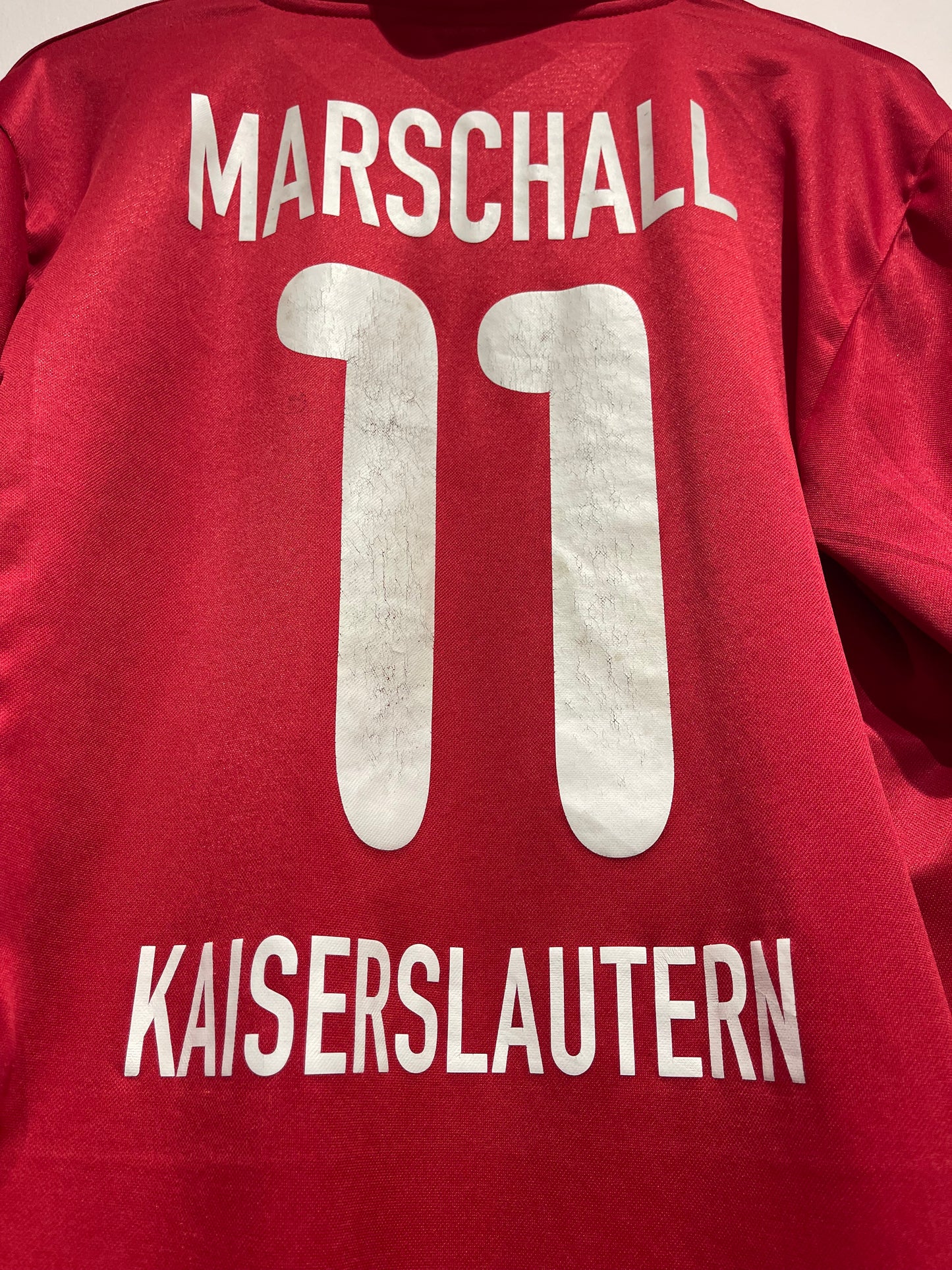 1. FC Kaiserslautern 2000/01 Home Kit. (Matchworn #11 O. Marschall) (XL).