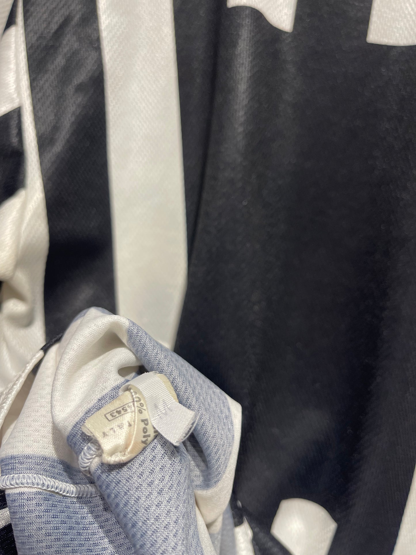 Juventus 1996-97 Home Kit.2 (M).