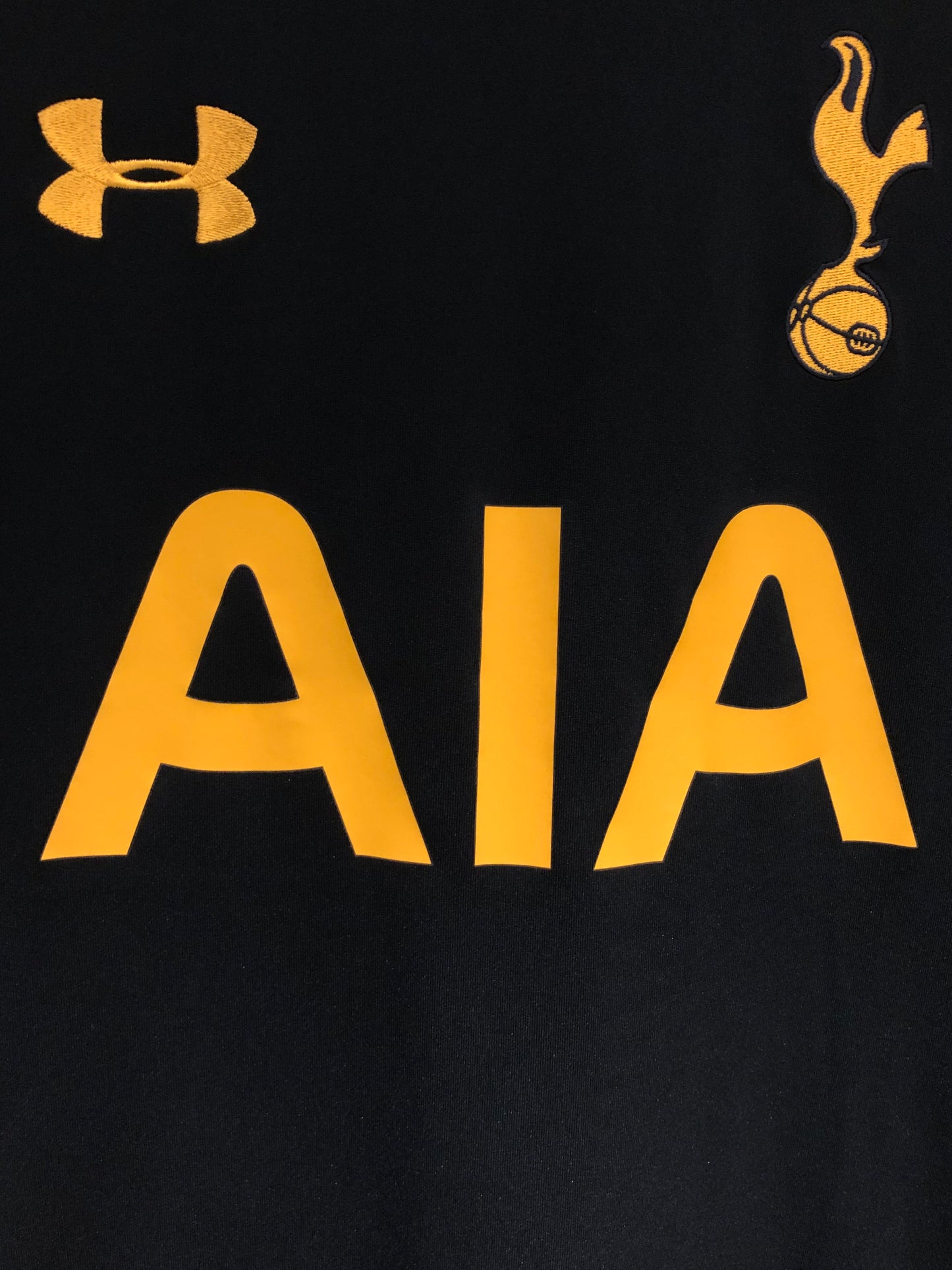 Tottenham Hotspurs 2016-17 Away Kit. (M)