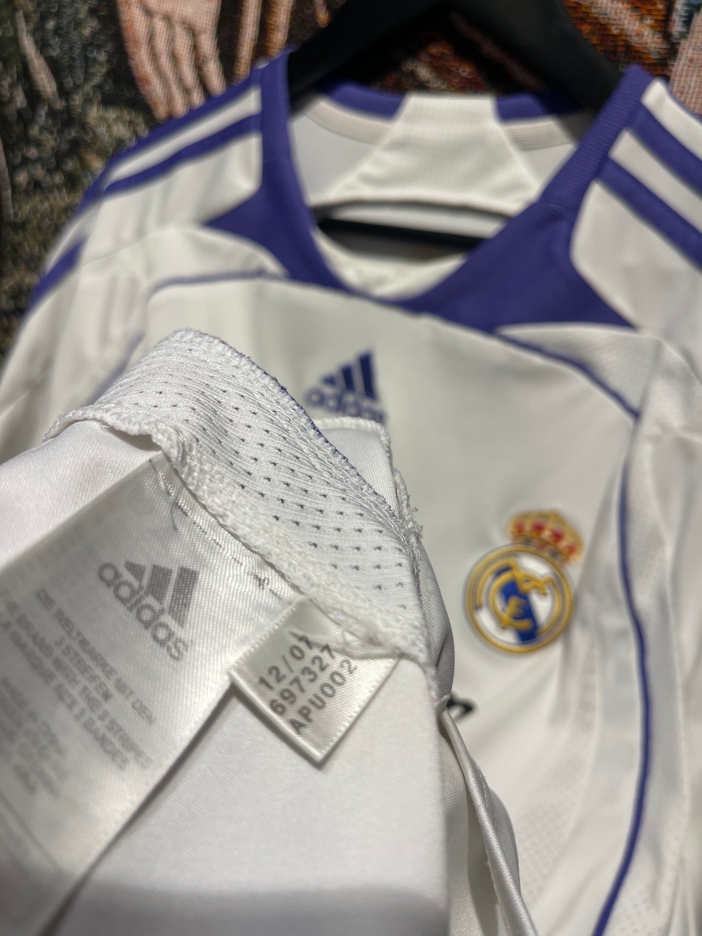 Real Madrid 2007-08 Home Kit. (L) #10 Robinho.