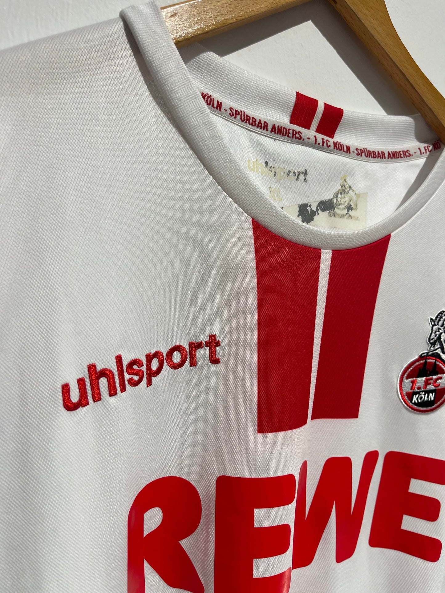 1. FC Köln 2020/21 Home Kit. (XL) #19 Kingsley Ehizibue