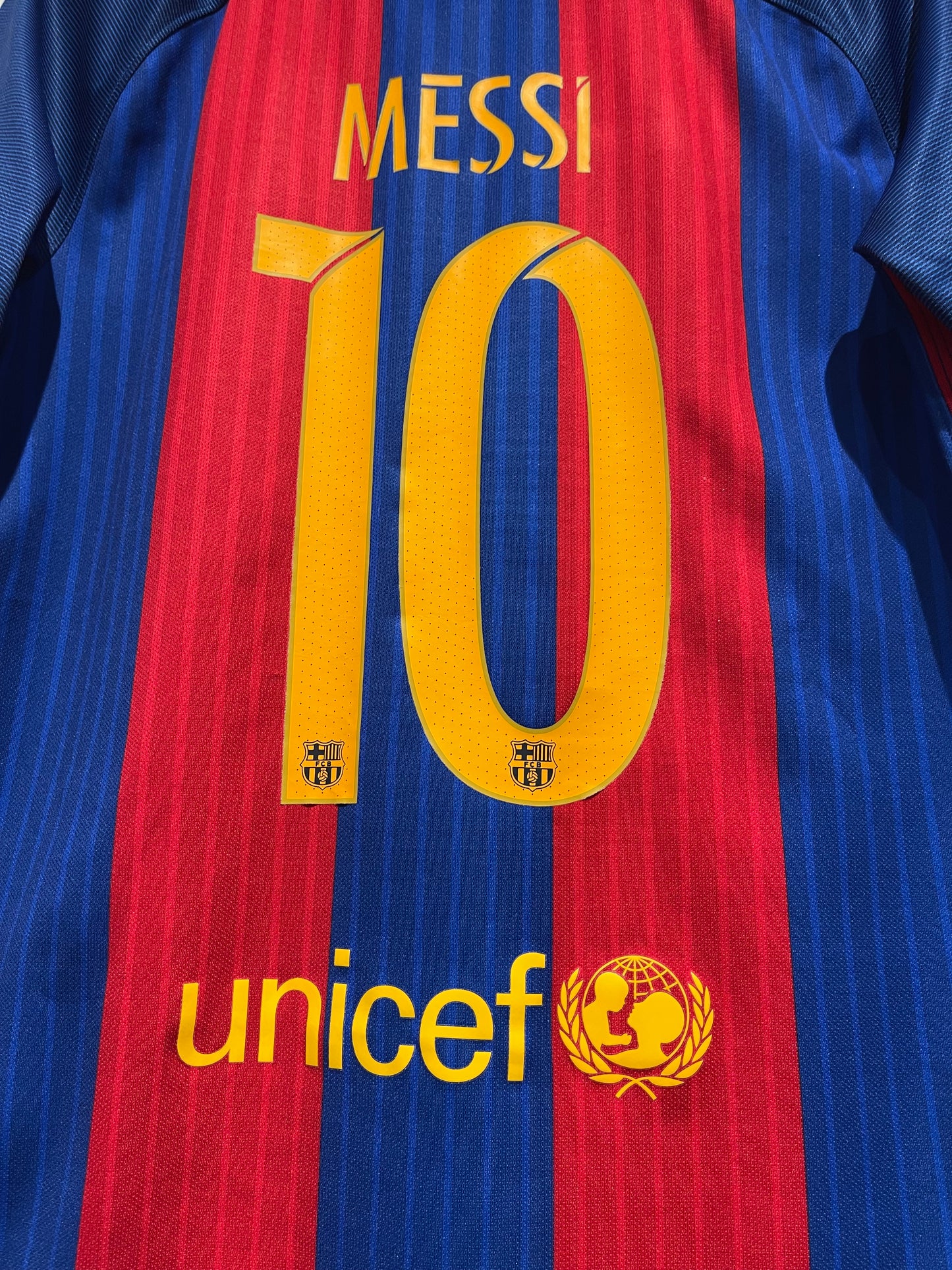 FC Barcelona 2016-17 Home Kit. #10 Messi (M)