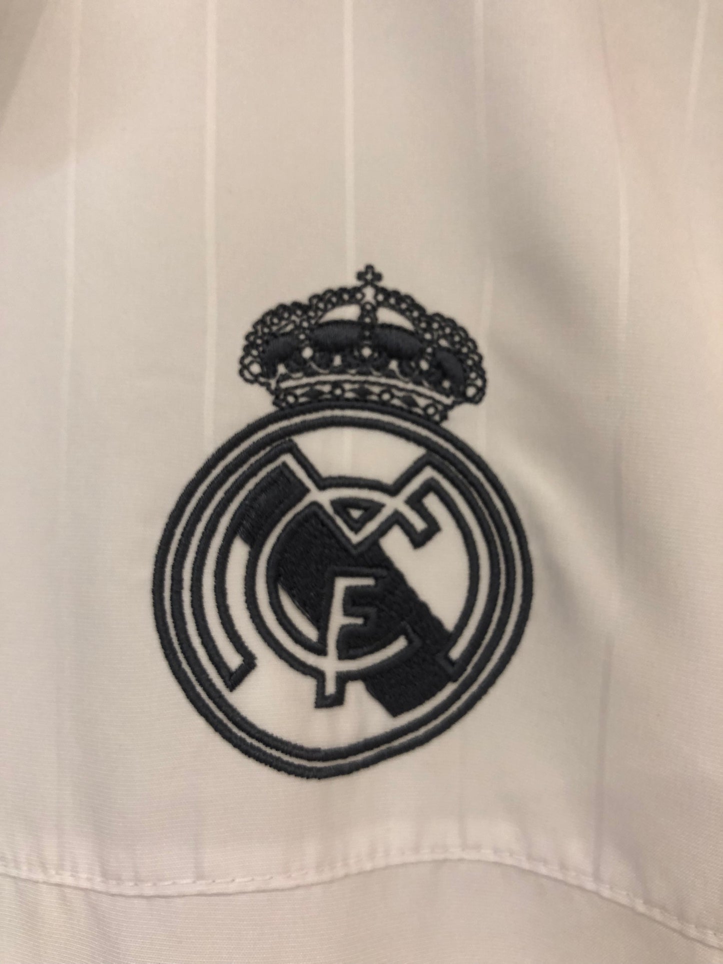 Real Madrid 2015-16 Track Jacket. (176 Kids)