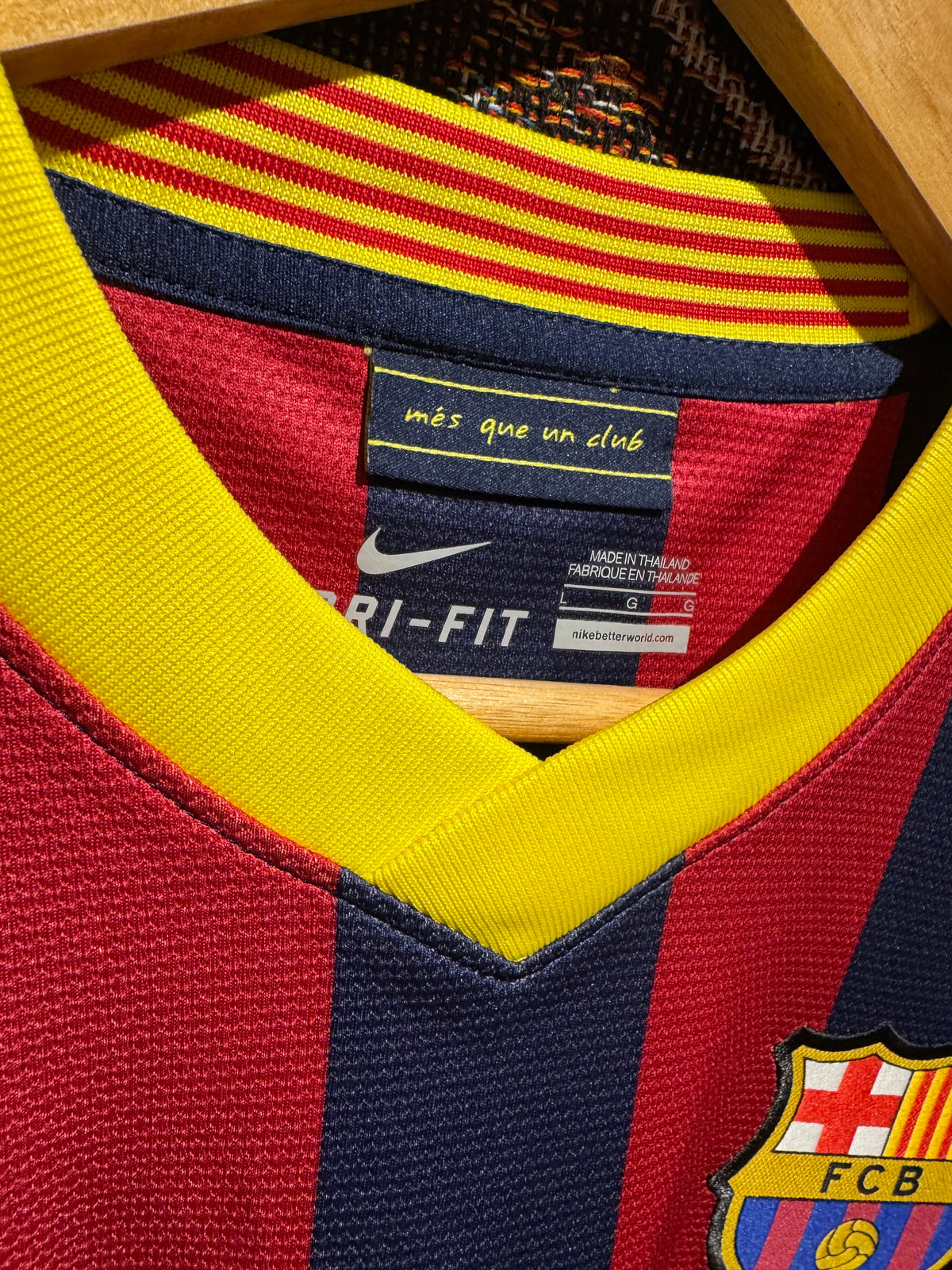 Fc Barcelona 2013-14 Home Kit. #11 Neymar. (L)