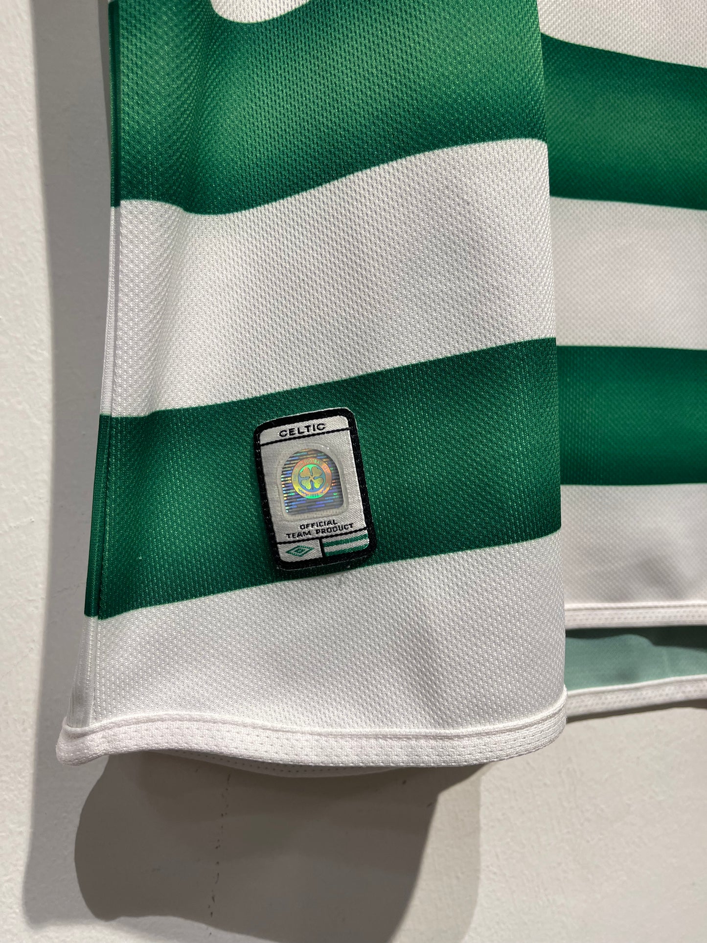 Celtic FC 2003-04 Home Kit. #7 H. Larsson. (M/L)