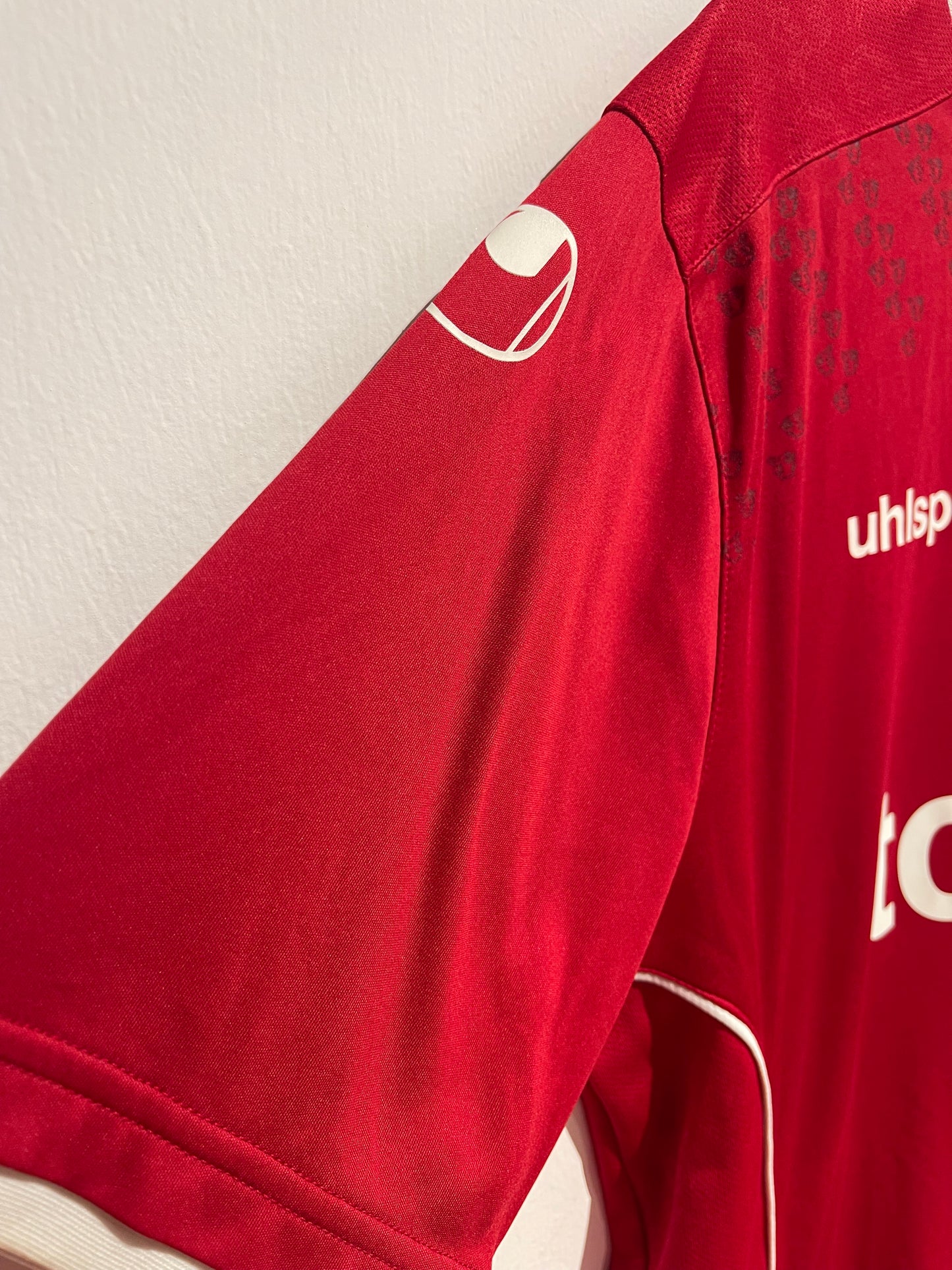 FCK Kaiserslautern 2017-18 Home Kit. (M)