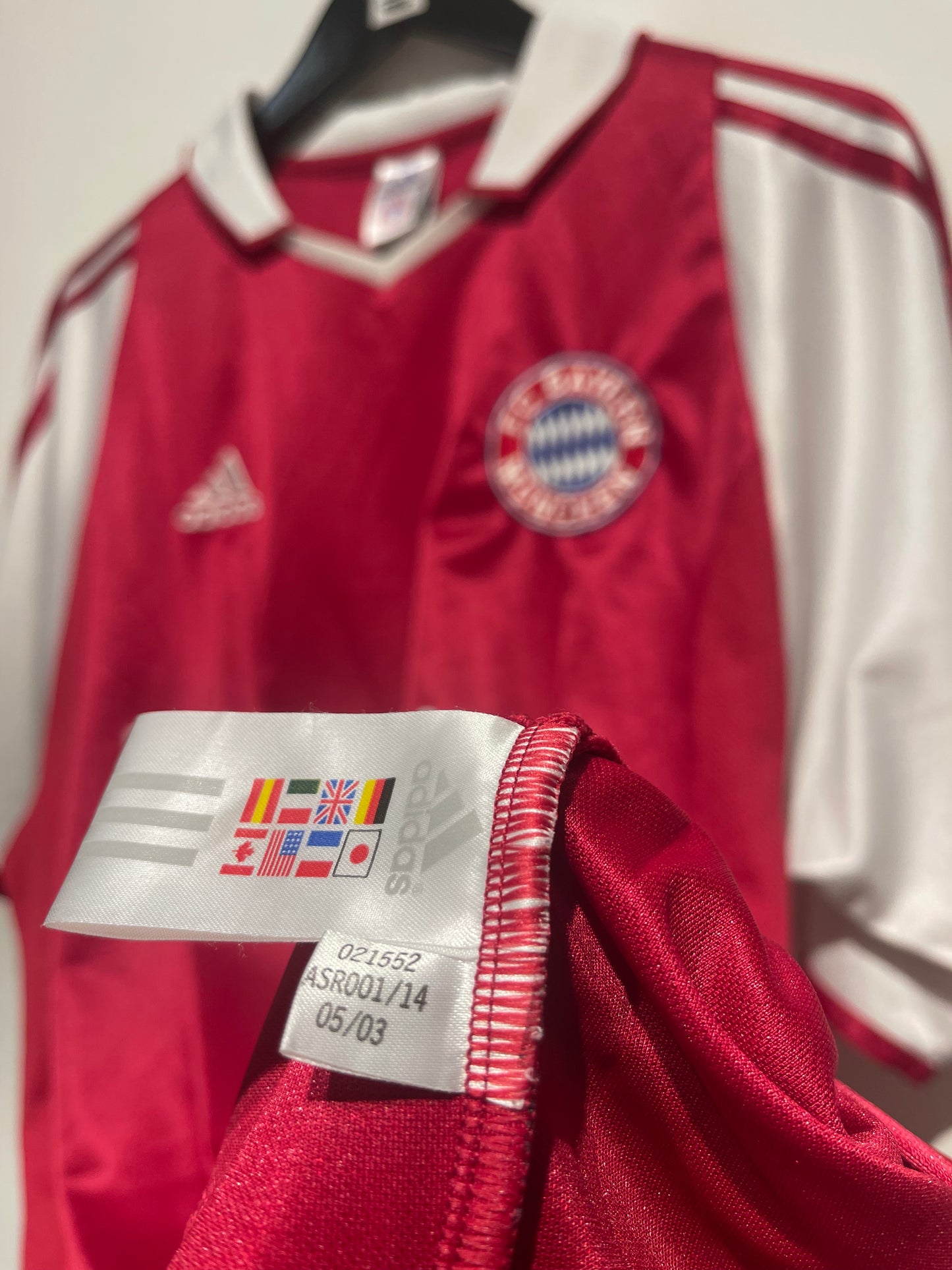Bayern München 2003-05 Home Kit. (M).