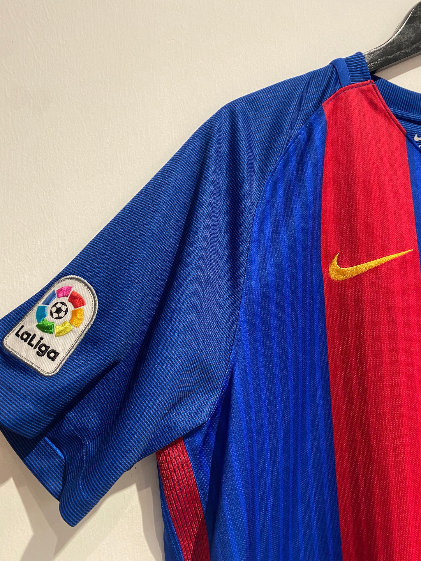 Fc Barcelona 2016/2017 Home Kit. (#7 Arda Turan) (L)