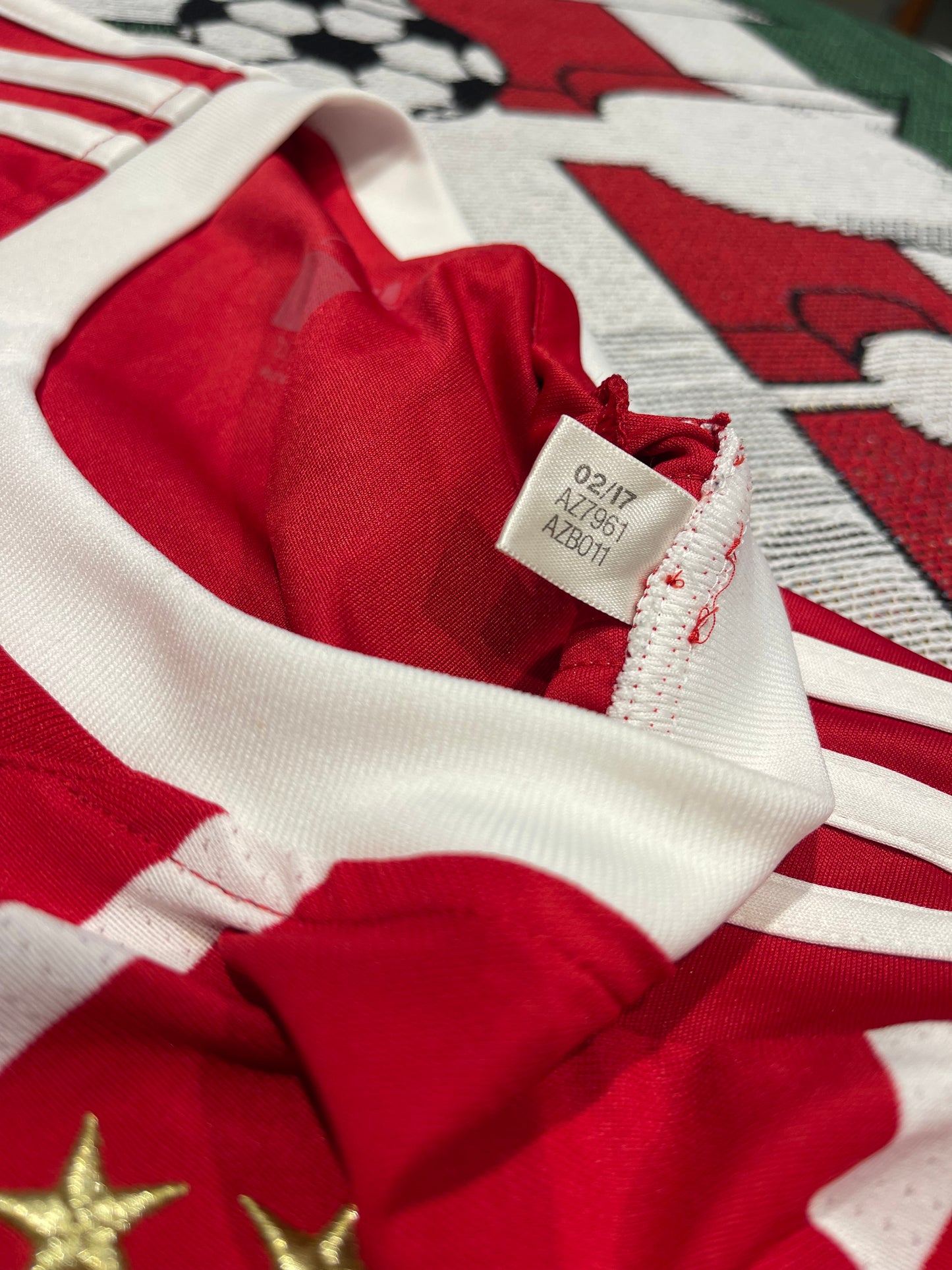 FC Bayern München 2017-18 Home Kit. #32 Kimmich (L)