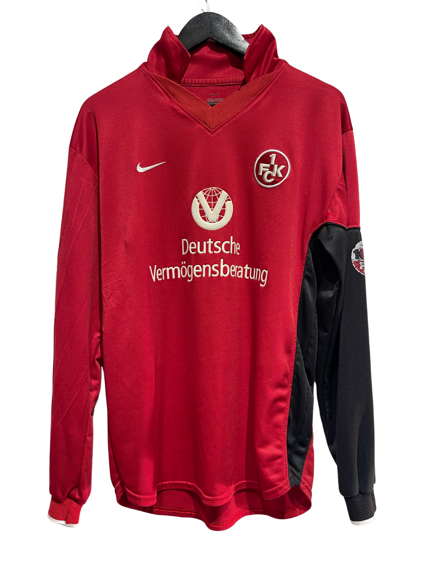 1. FC Kaiserslautern 2000/01 Home Kit. (Matchworn #11 O. Marschall) (XL).