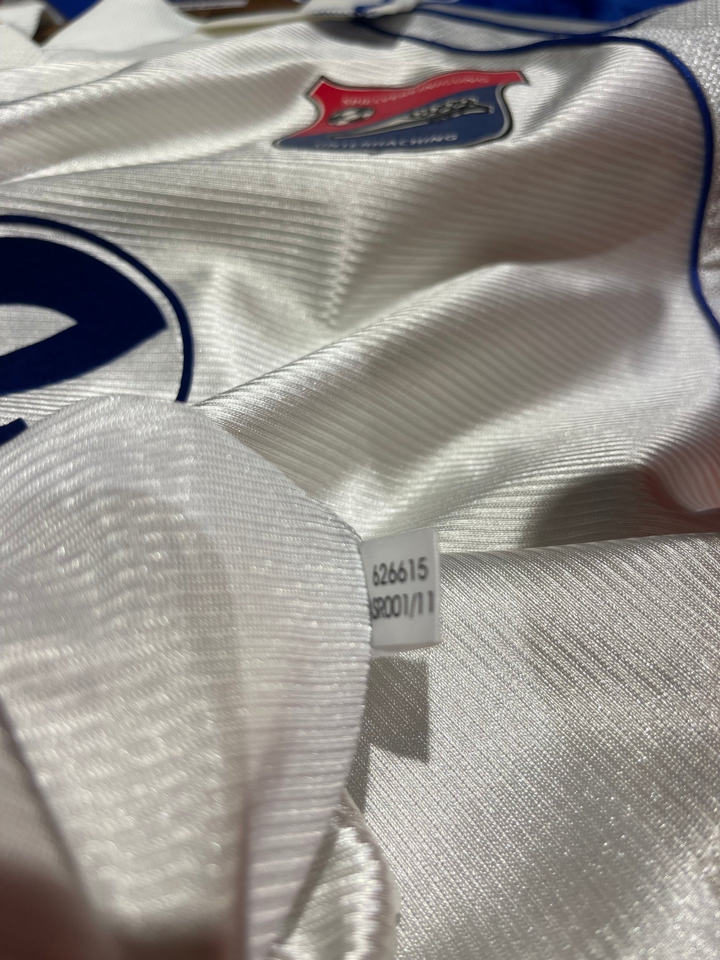 SpVgg Unterhaching 1999-00 Away Kit. (L)