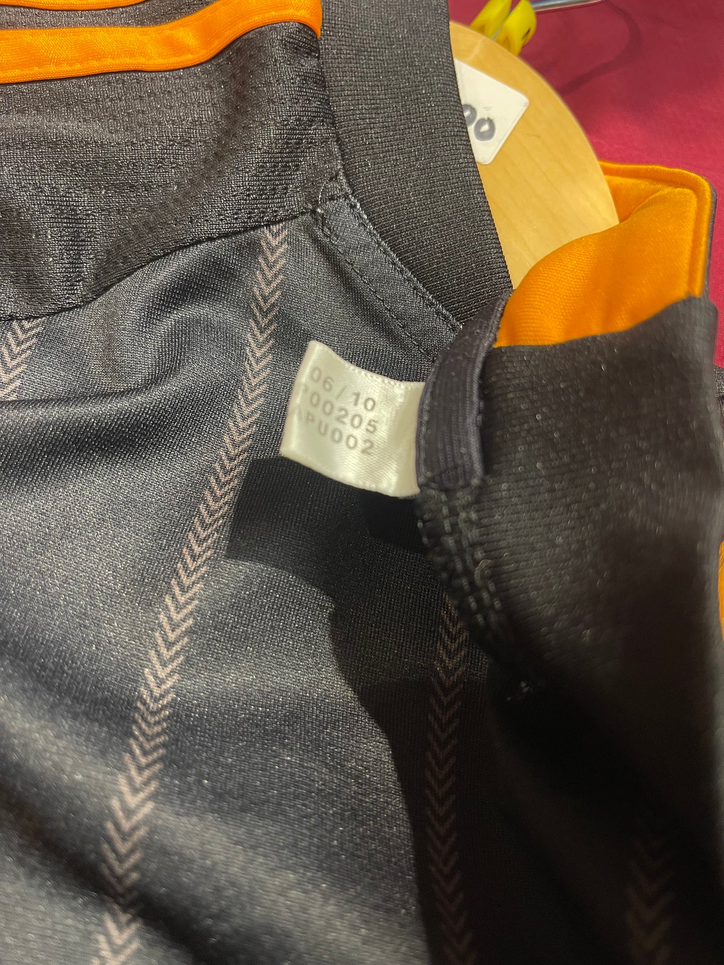 Chelsea FC 2010-11 Away Kit. (L)