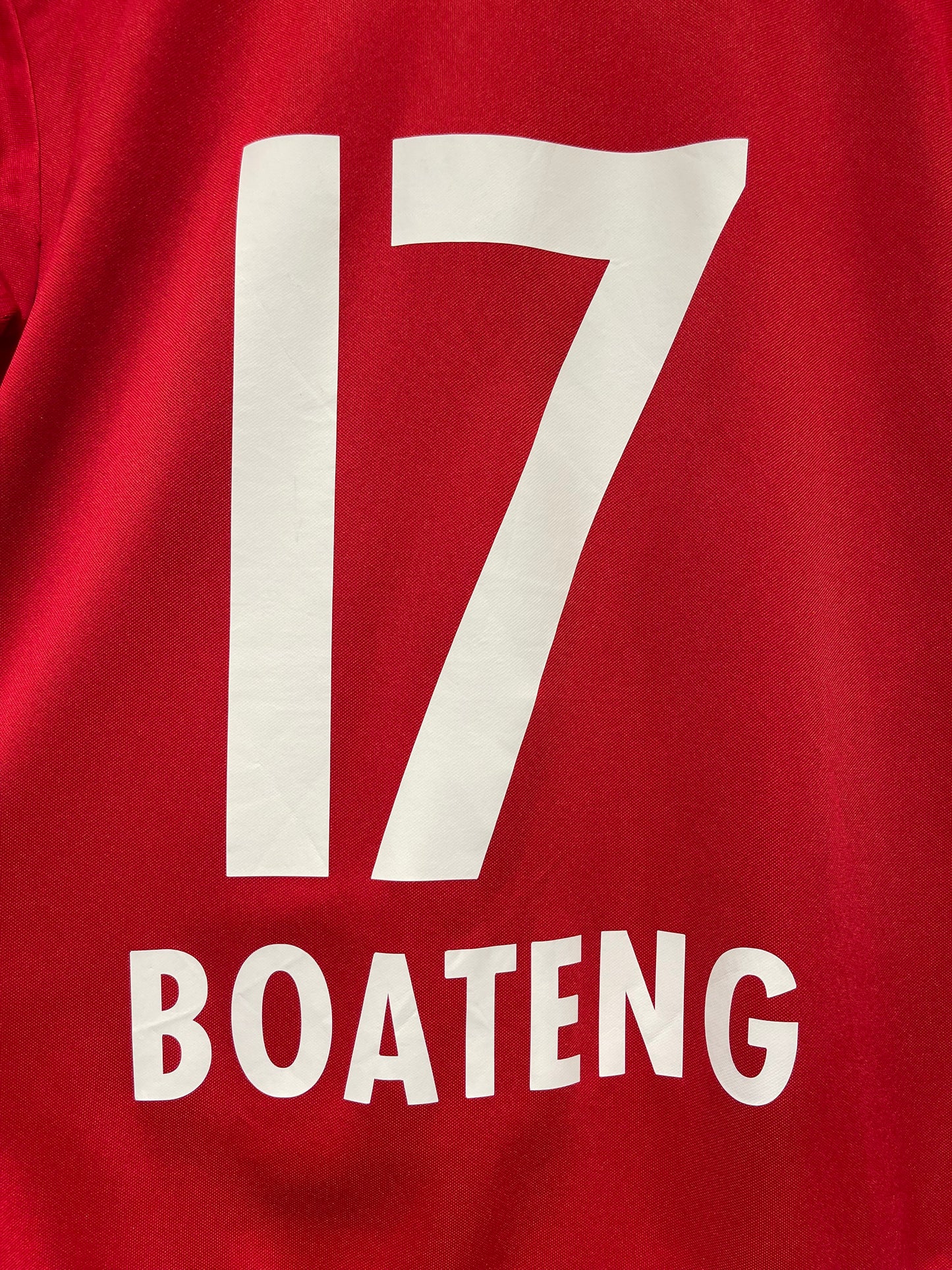 FC Bayern München 2016-17 Home Kit. #17 Boateng (M)