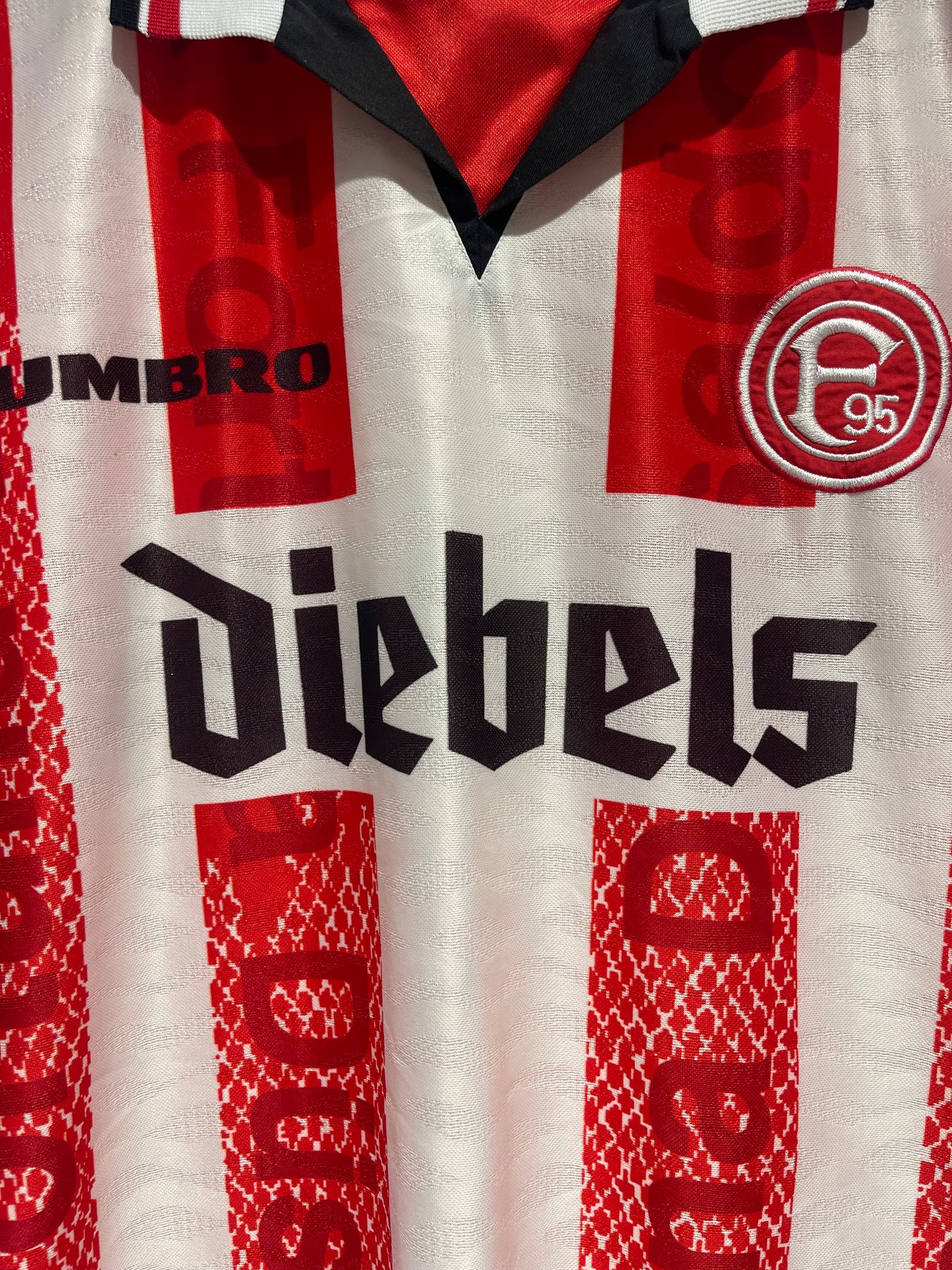 1995-1996 Fortuna Düsseldorf Home Shirt - Umbro - Diebels Sponsor (M)