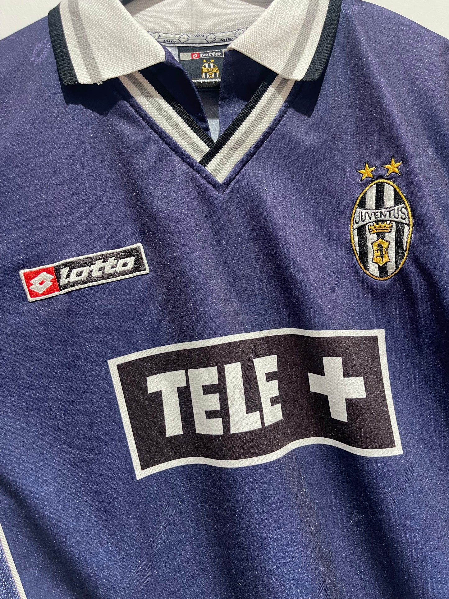 1999-2000 Juventus Away Shirt - Lotto - Tele+ Sponsor