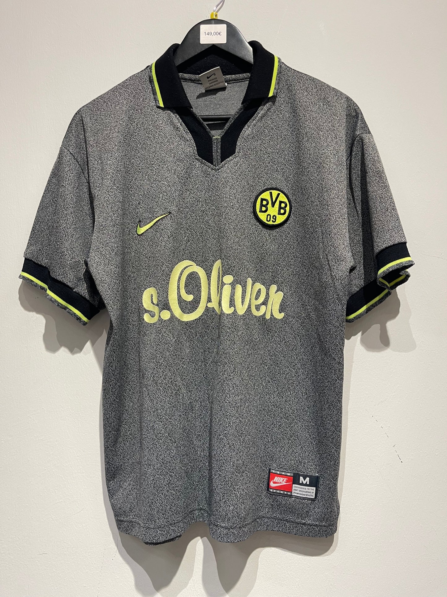 Borussia Dortmund 1997-98 Away Kit. #10 Möller (M)