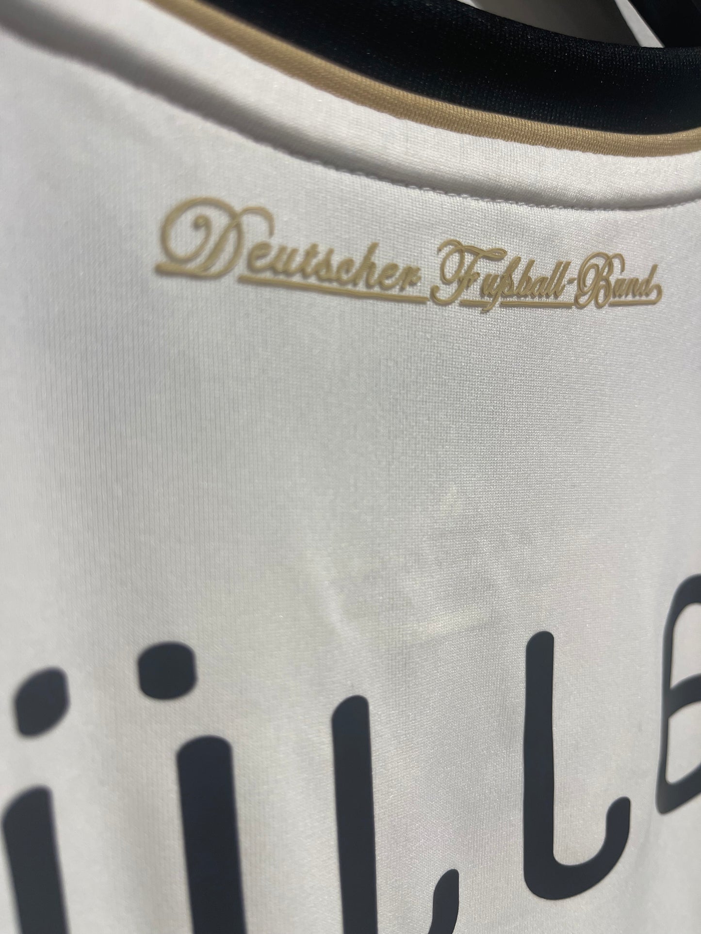 Deutschland 2010 Home Kit. (T. Müller) (L)