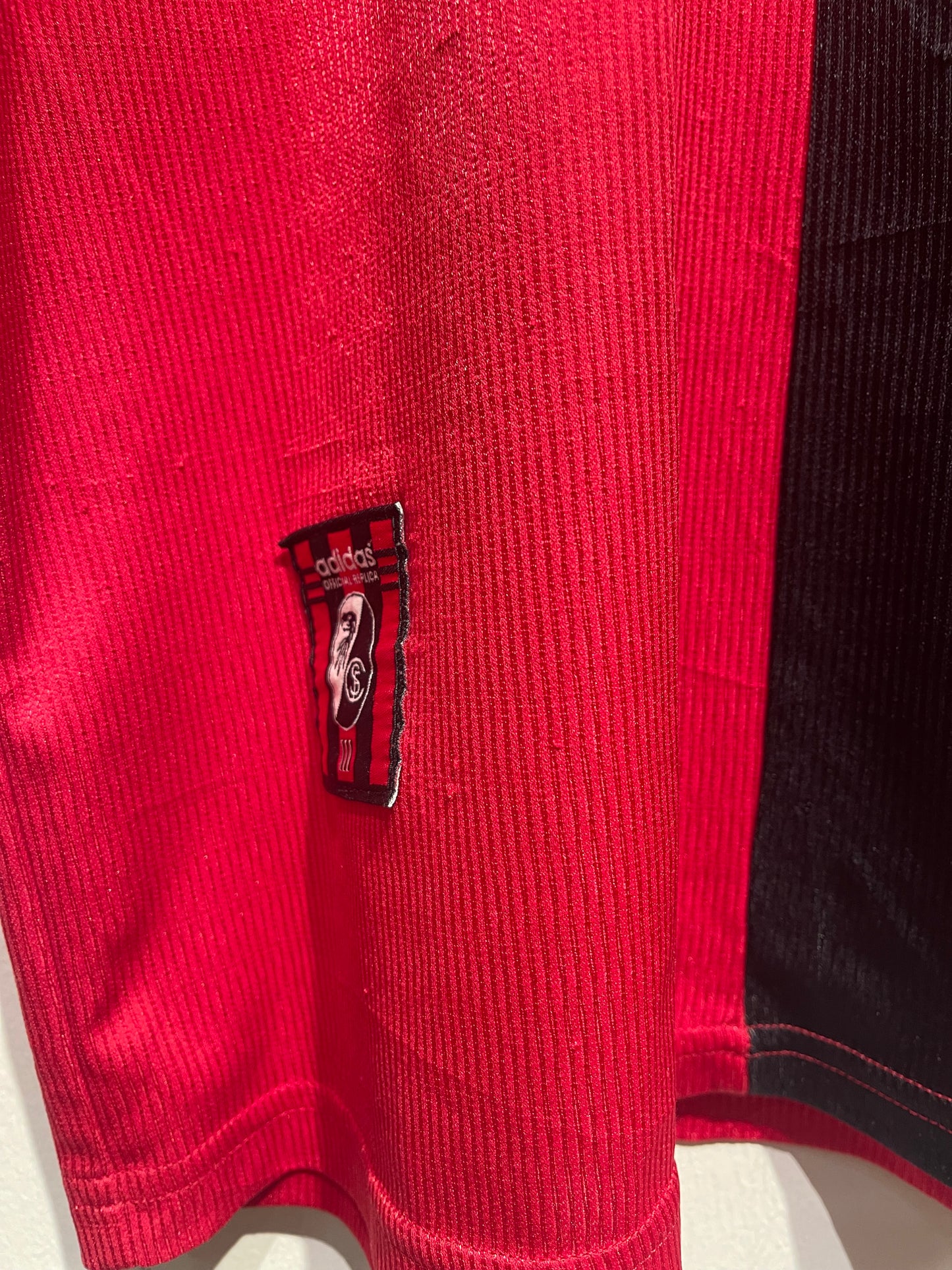 Freiburg 1998-99 Home Kit. (XXL)