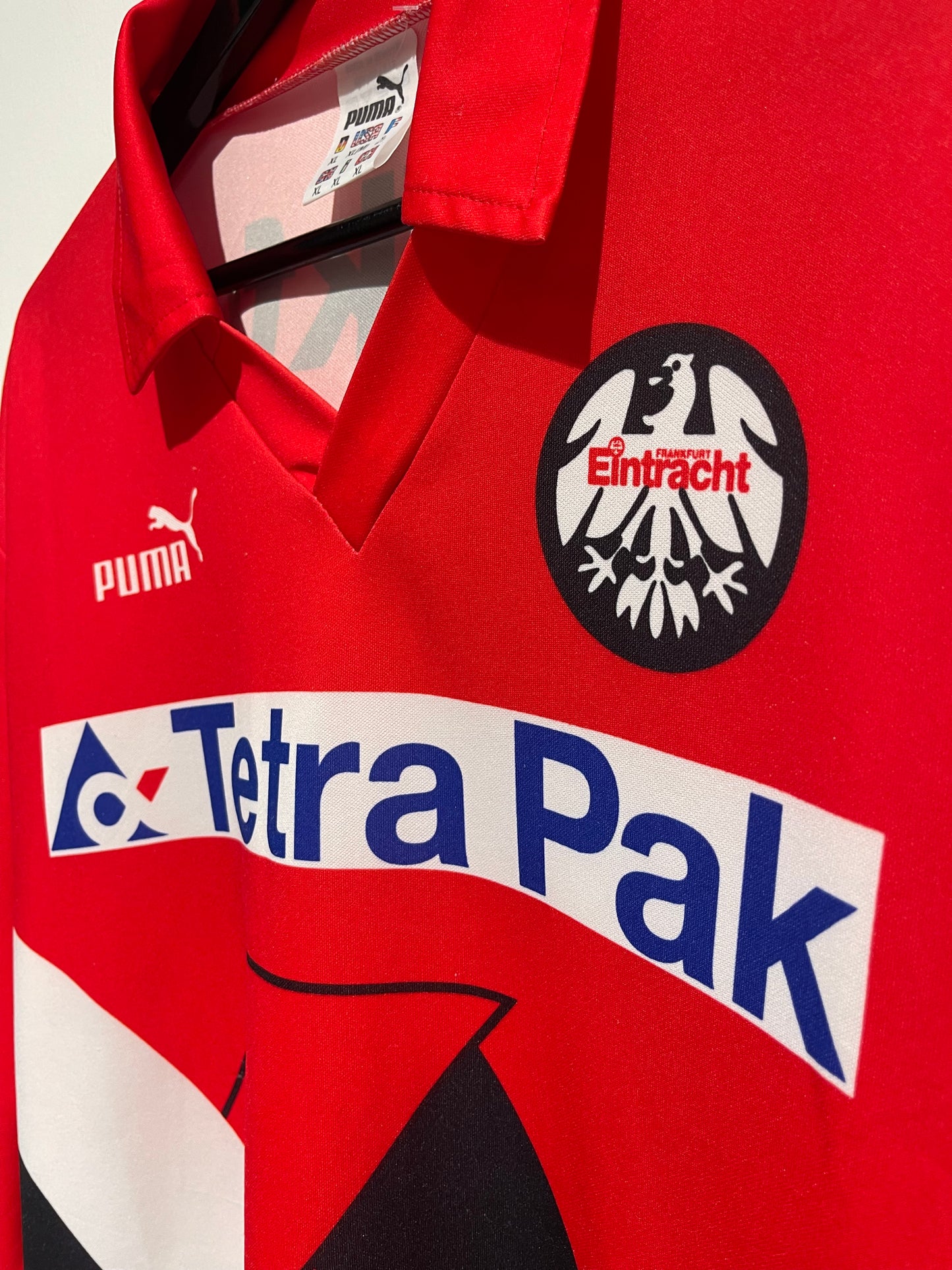 Eintracht Frankfurt 1993-95 Home Kit. (XL)