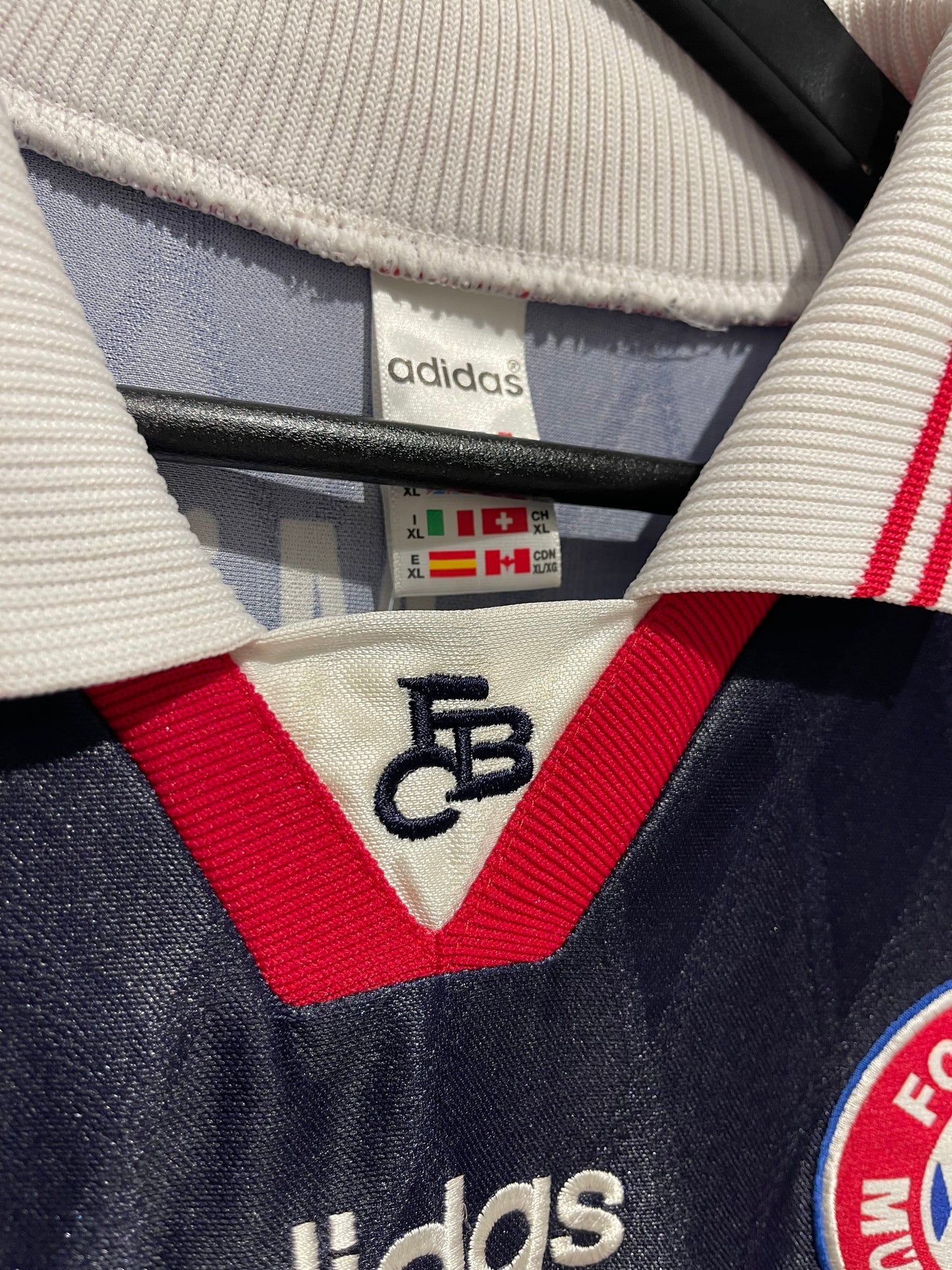 1997-1999 FC Bayern Munich Home Kit. Opel Sponsor (XL)