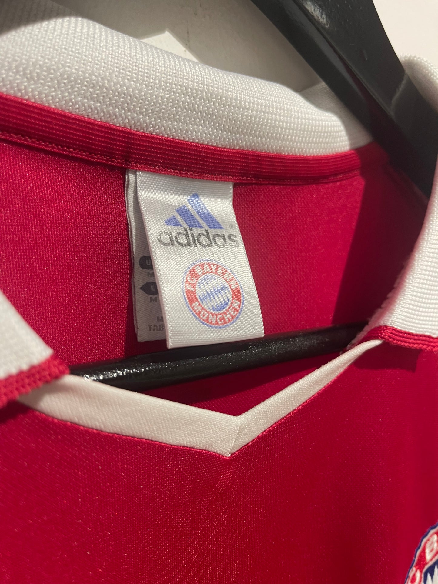 Bayern München 2003-05 Home Kit. (M).