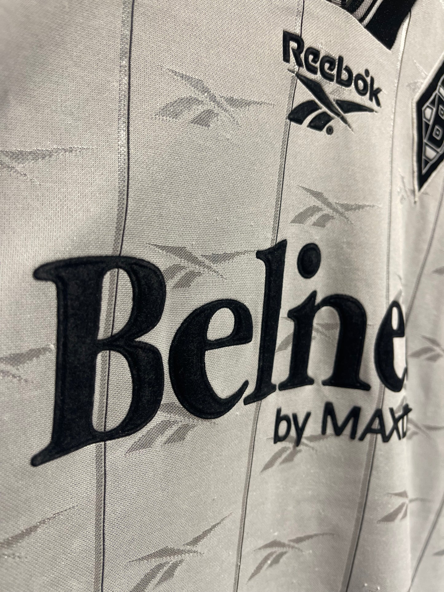 Borussia Mönchengladbach 1997/98 Home Kit. (XXL/XL)