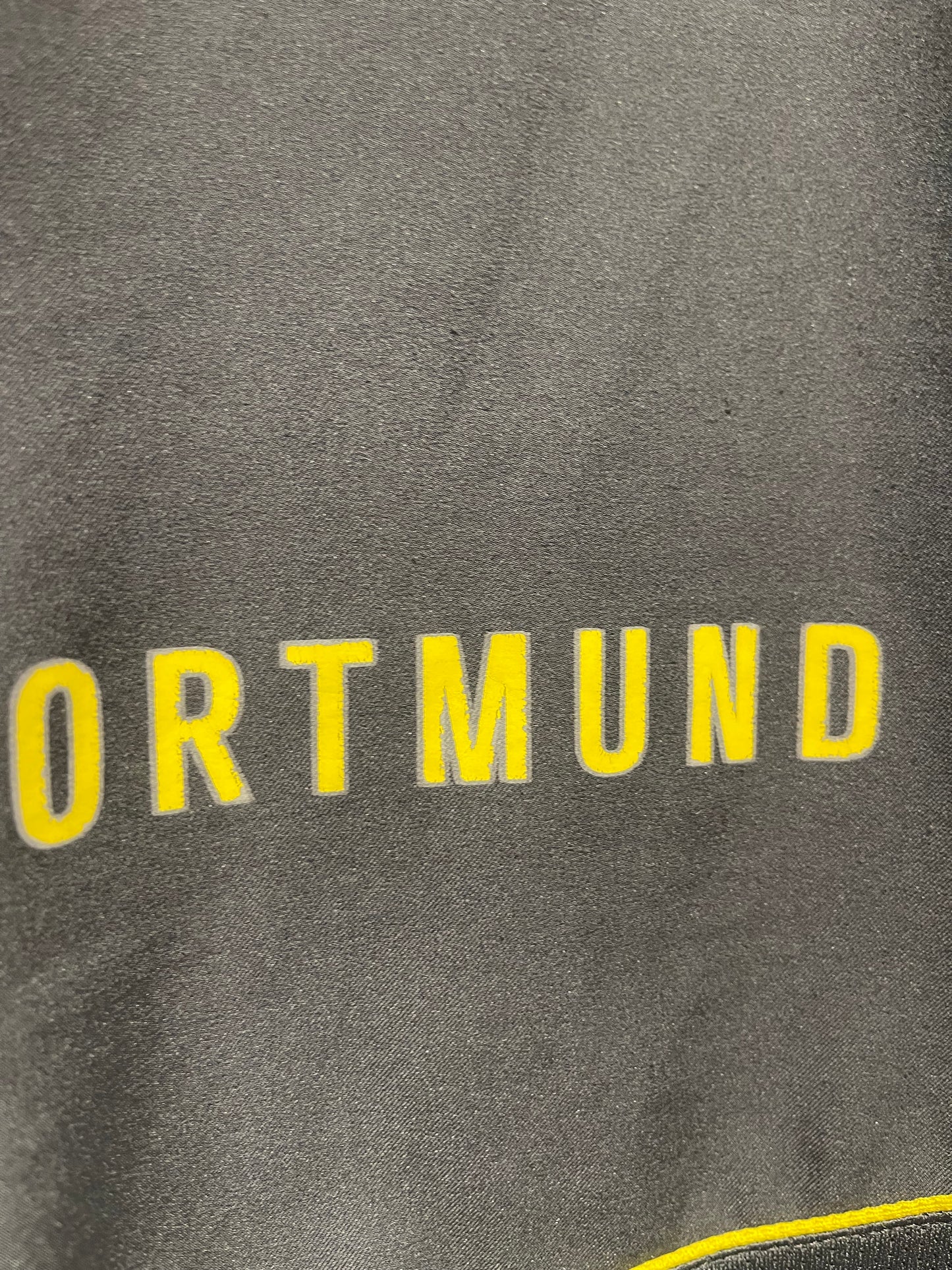Borussia Dortmund 2004/05 Third Kit. (XL)
