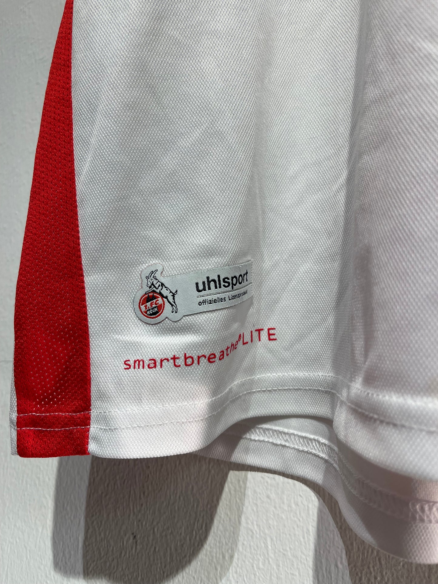 1. FC Köln 2020/21 Home Kit. (XL) #19 Kingsley Ehizibue