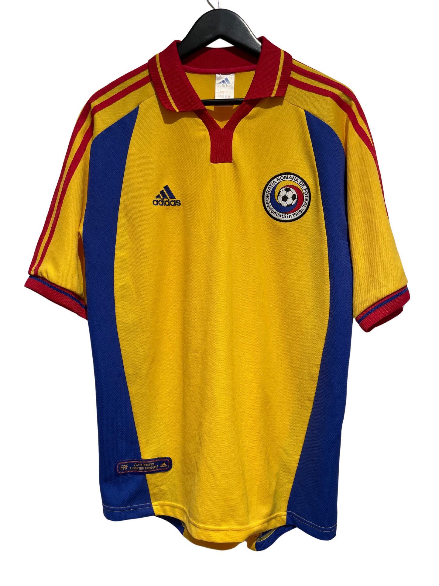 Romania 2000 Home Kit. (L)