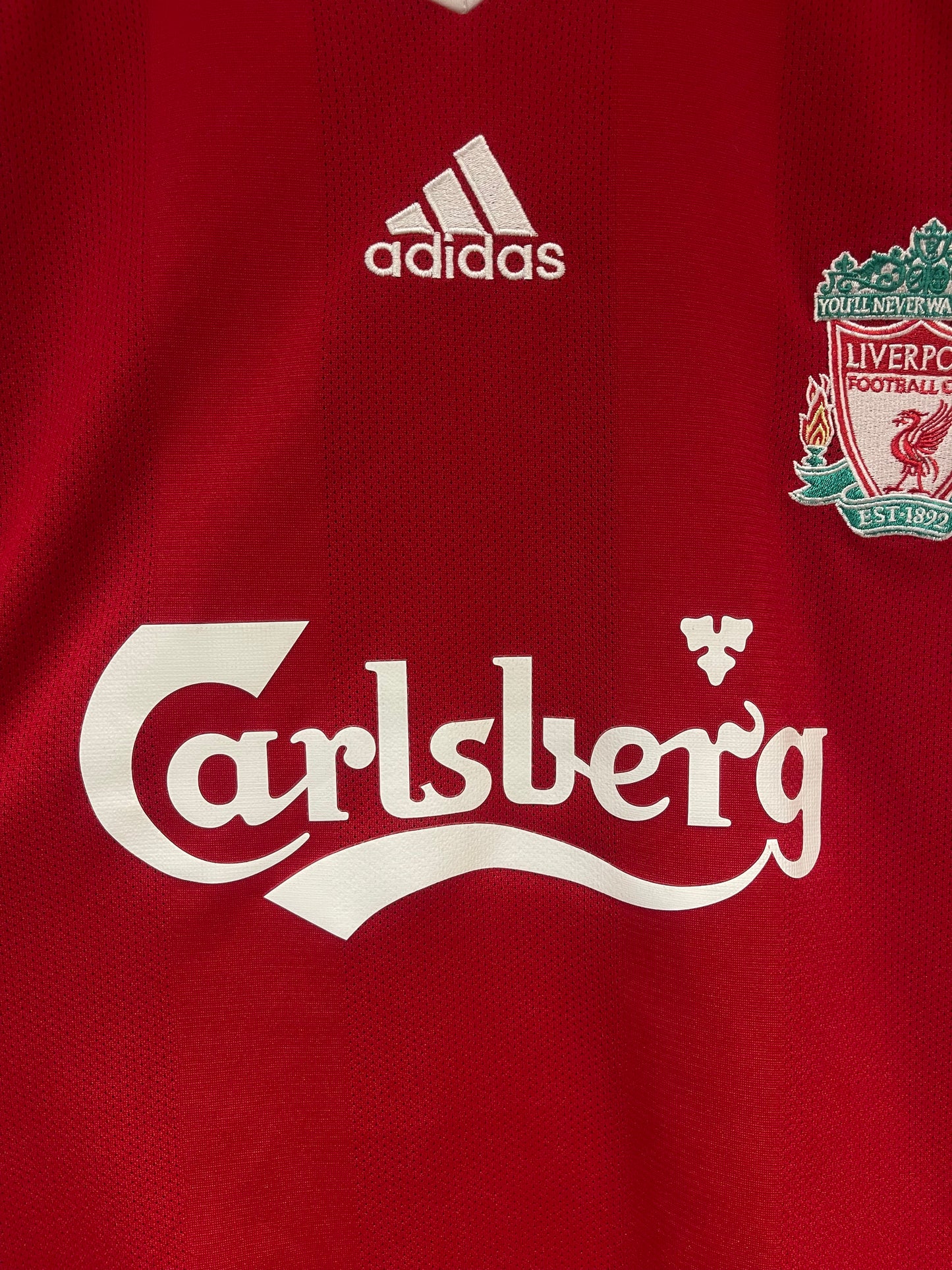 Liverpool FC 2008/10 Home Kit. #8 Gerrard. (S)