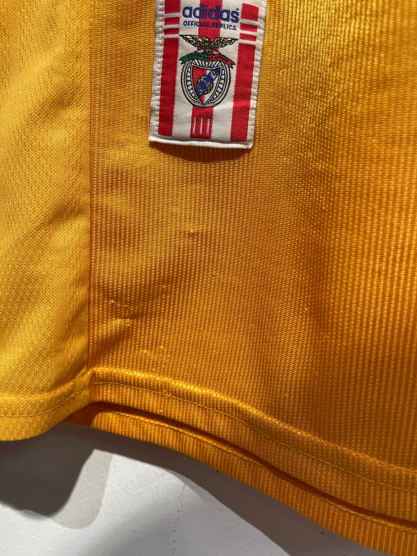 SL Benfica 1998-99 Away Kit. (L)