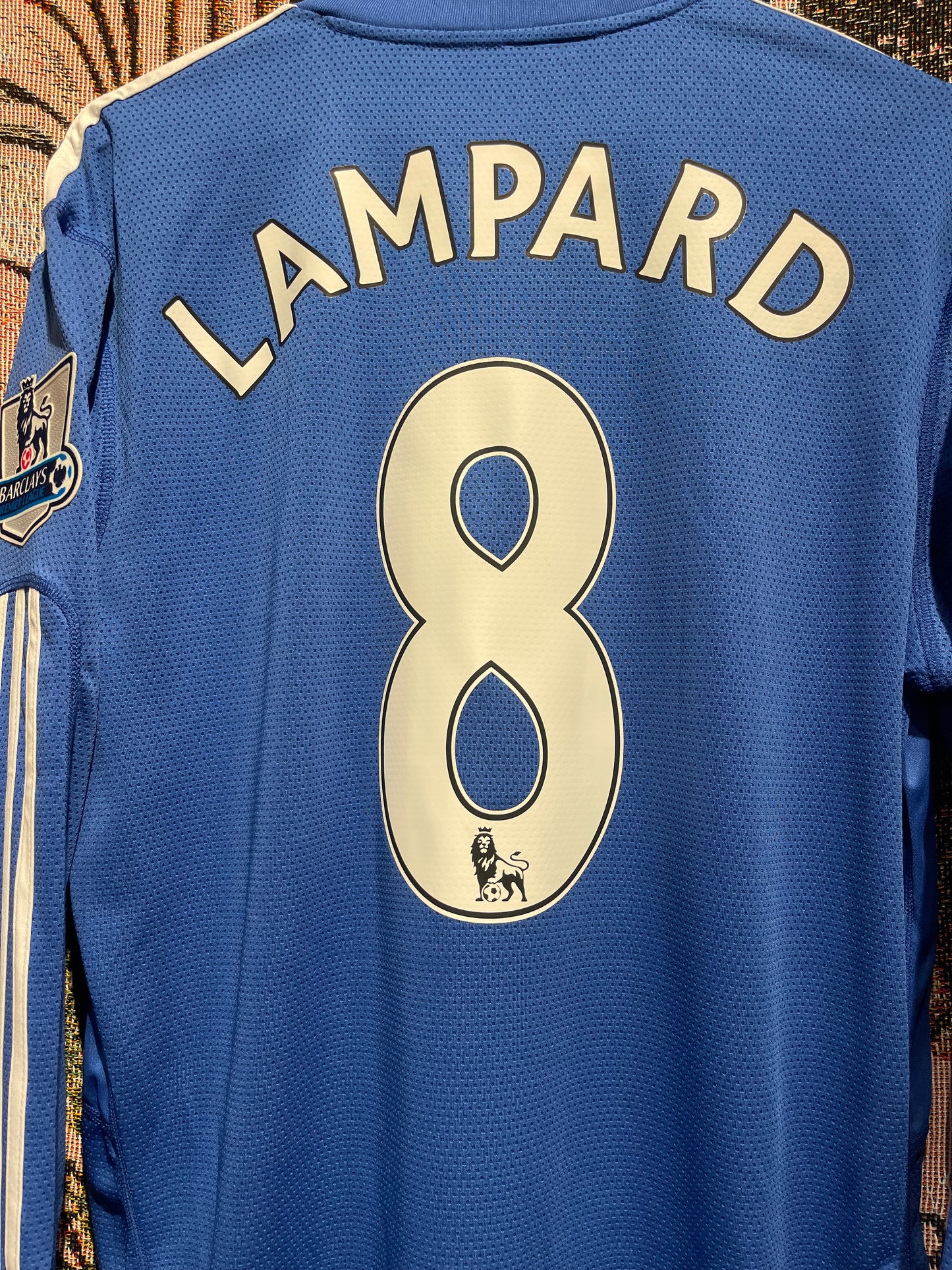 Chelsea FC 2009-10 Home Kit. #8 Lampard. (L)