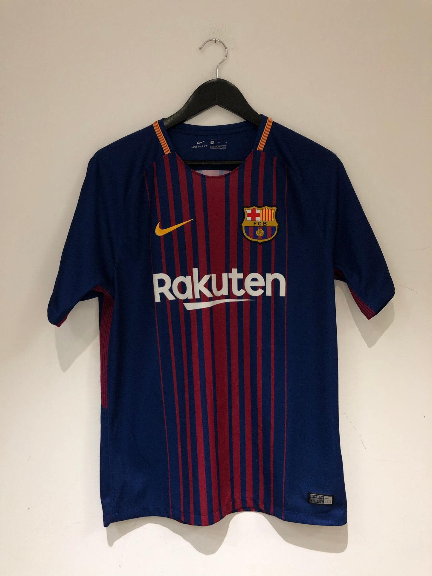 FC Barcelona 2017-18 Home Kit. (M)
