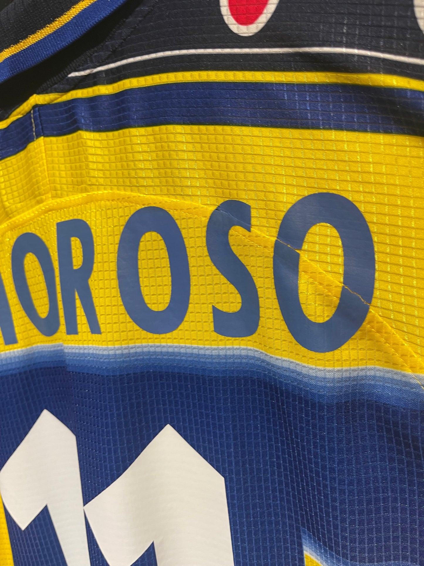 Parma Calcio 1999-00 Home Kit. #11 Amoroso. (XL)