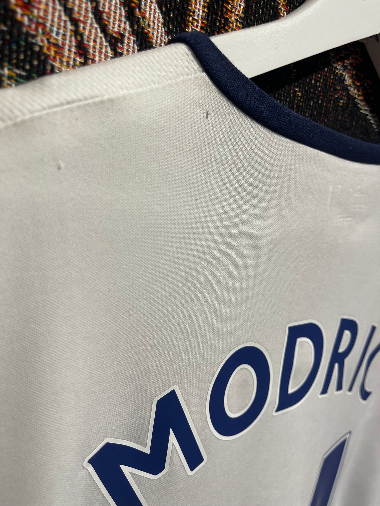 Tottenham 2008-09 Home Kit. (XL) #14 Modrić.