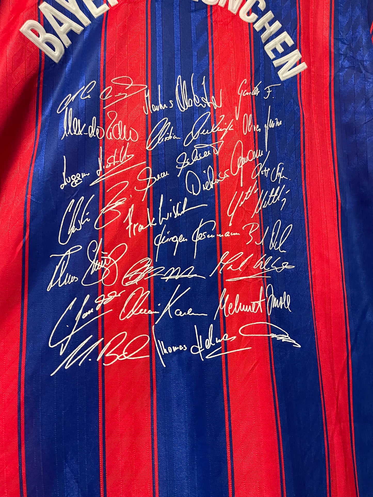 Bayern München 1994-96 Home Kit. (Limited Edition) (XL)