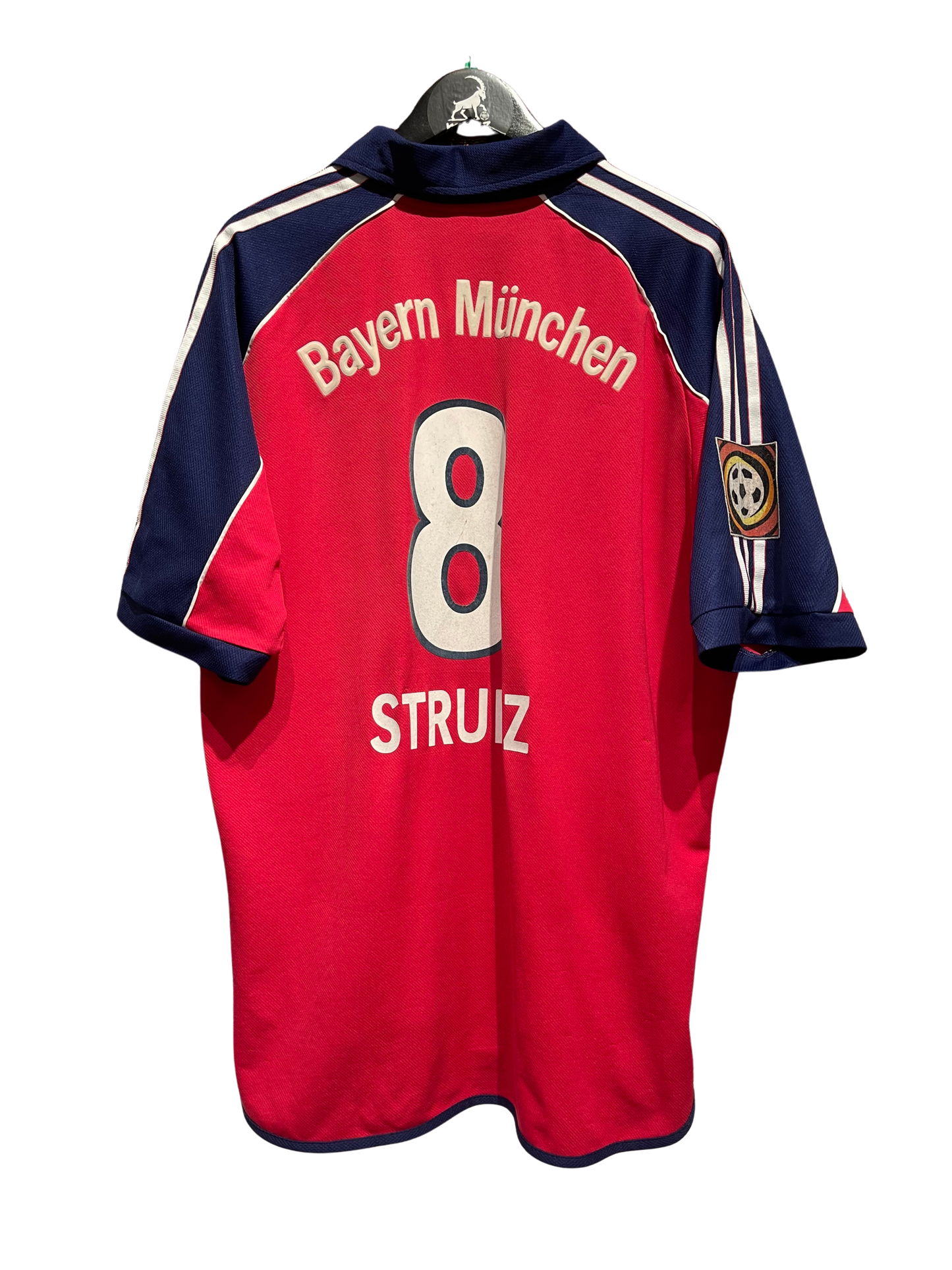 FC Bayern München 1999-01 Home Kit. (XL) #8 Strunz.
