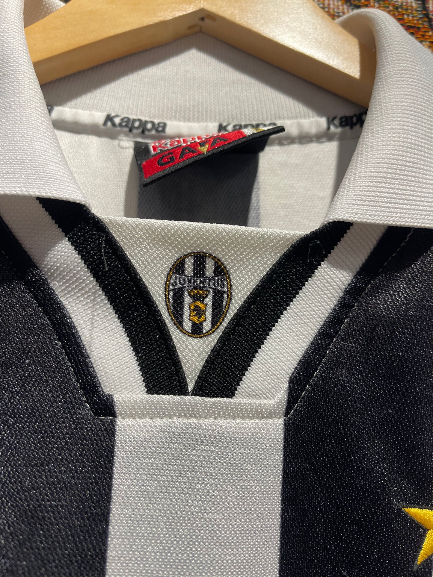 Juventus FC 1995-96 Home Kit. (XL/L)